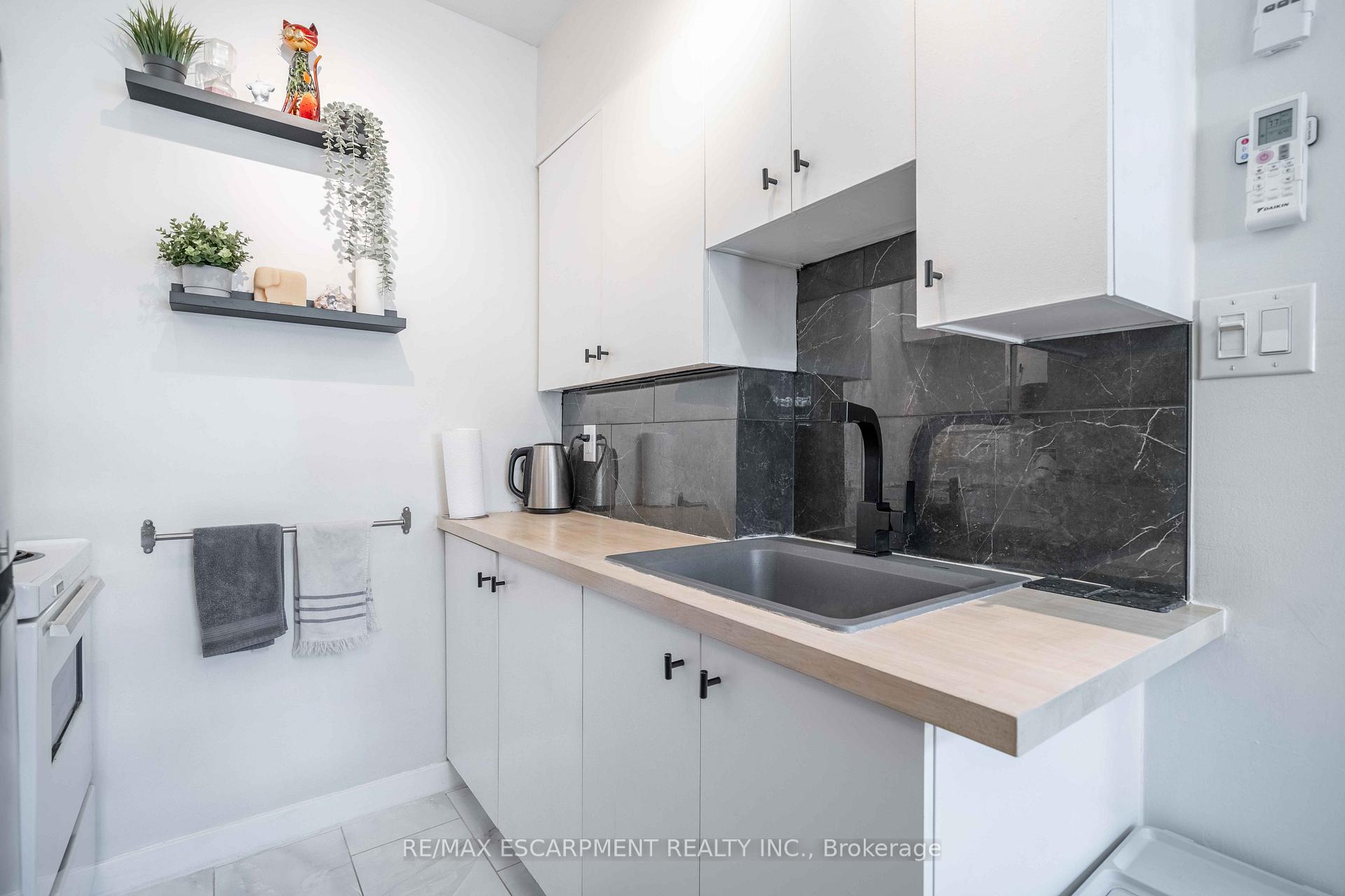 Photo 19 of Unit 103, 141 Catharine Street S, Hamilton, Corktown — HOMEH