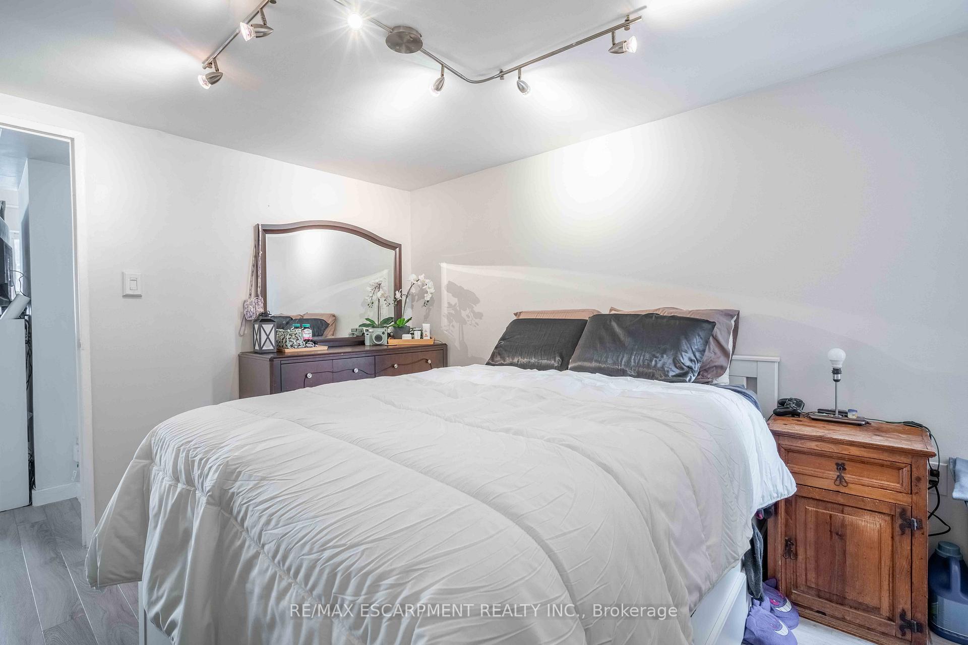 Photo 11 of Unit 103, 141 Catharine Street S, Hamilton, Corktown — HOMEH