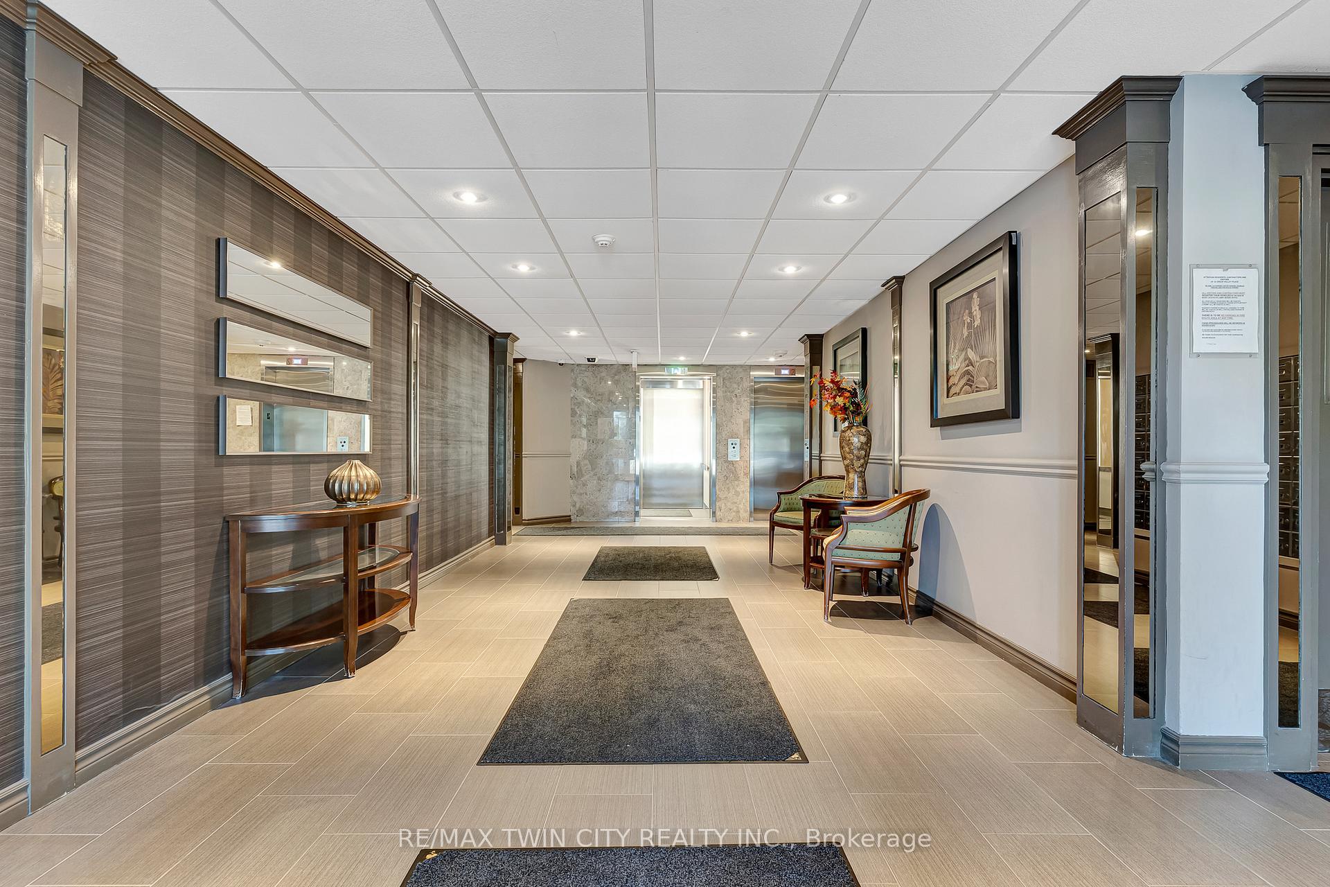 Photo 18 of Unit 909, 35 Green Valley Drive, Kitchener — HOMEH