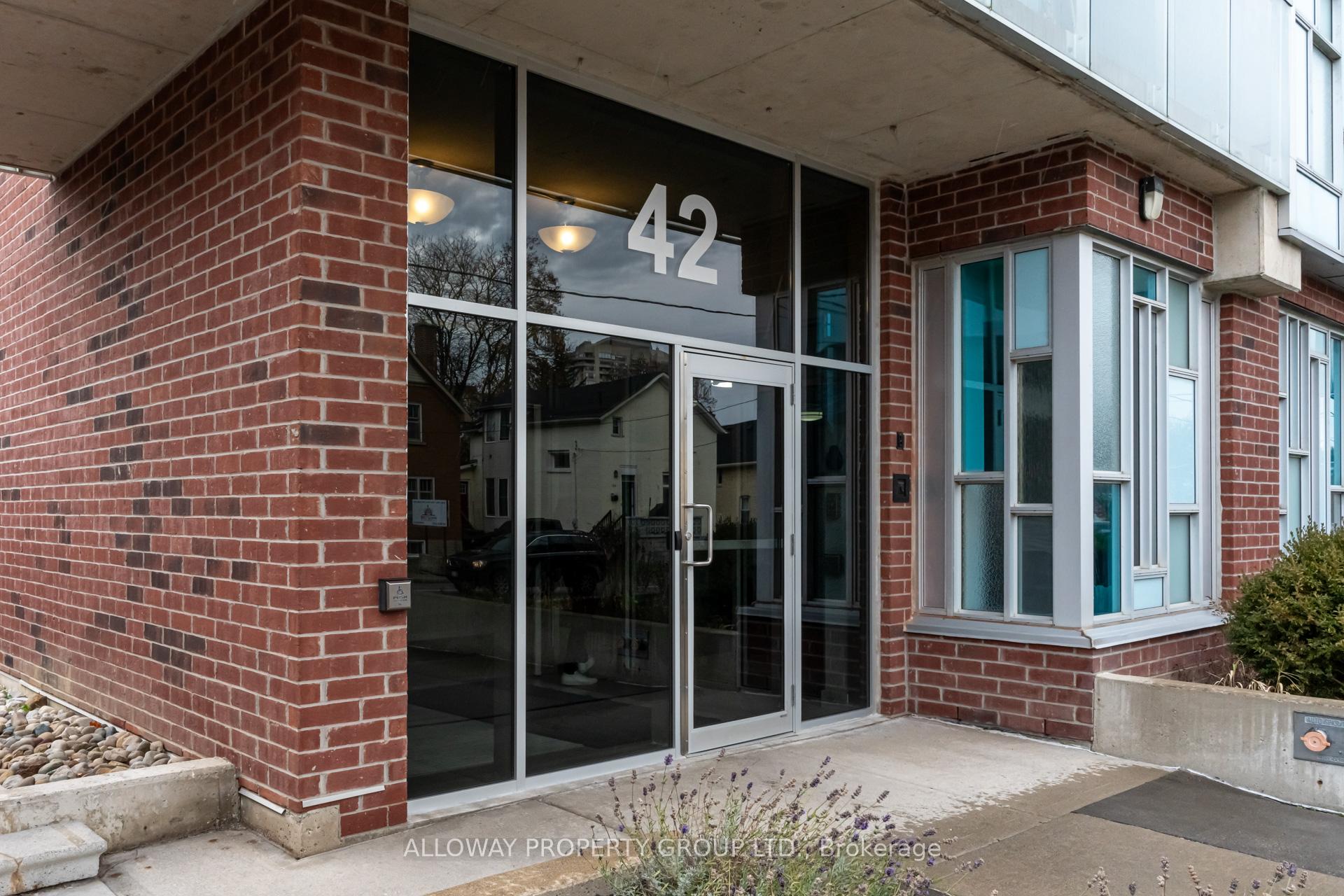 Photo 2 of Unit 507, 42 Bridgeport Road E, Waterloo, Uptown Waterloo — HOMEH