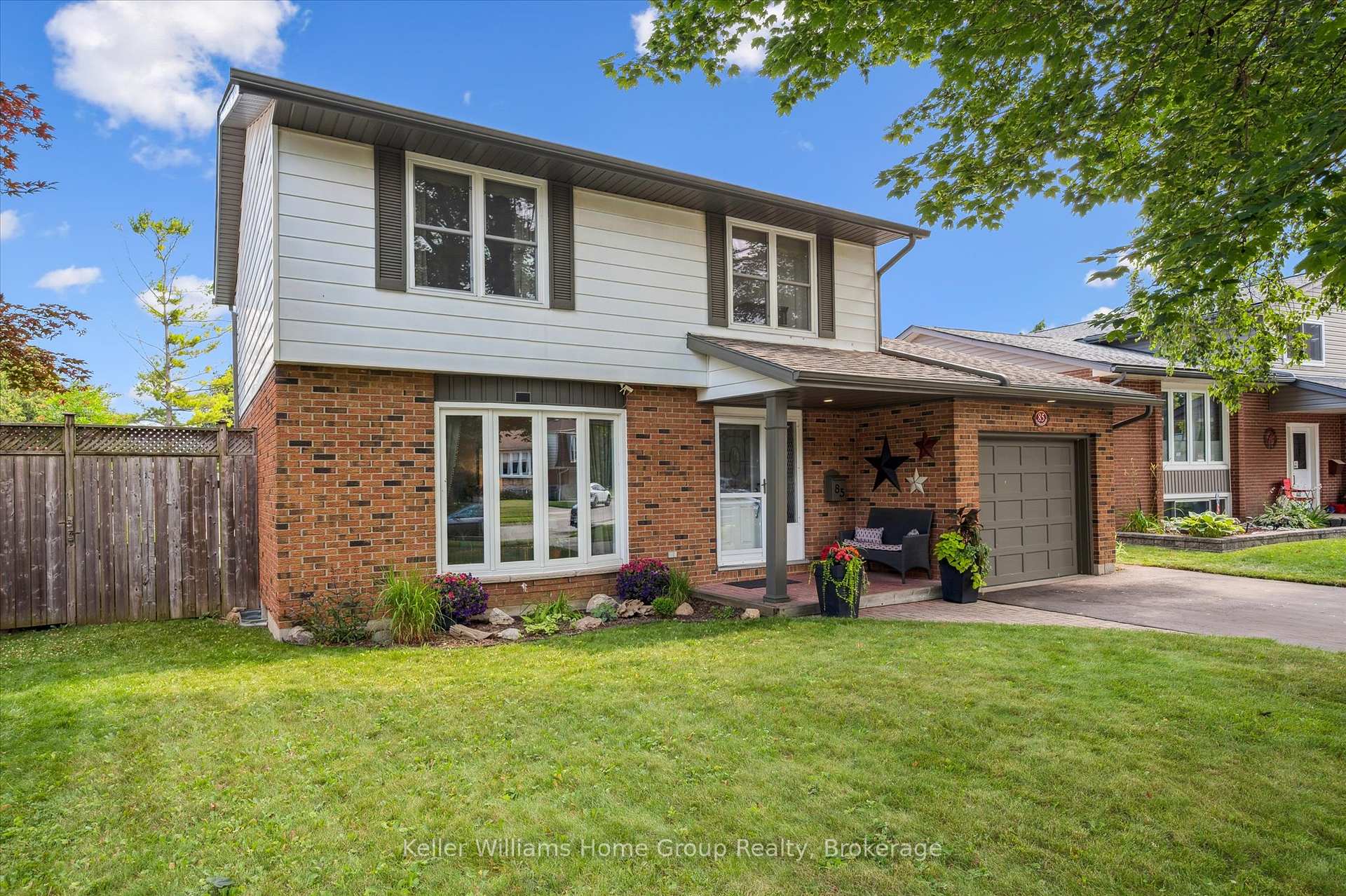 Photo 4 of 85 Marksam Road, Guelph, Willow West/Sugarbush/West Acres — HOMEH