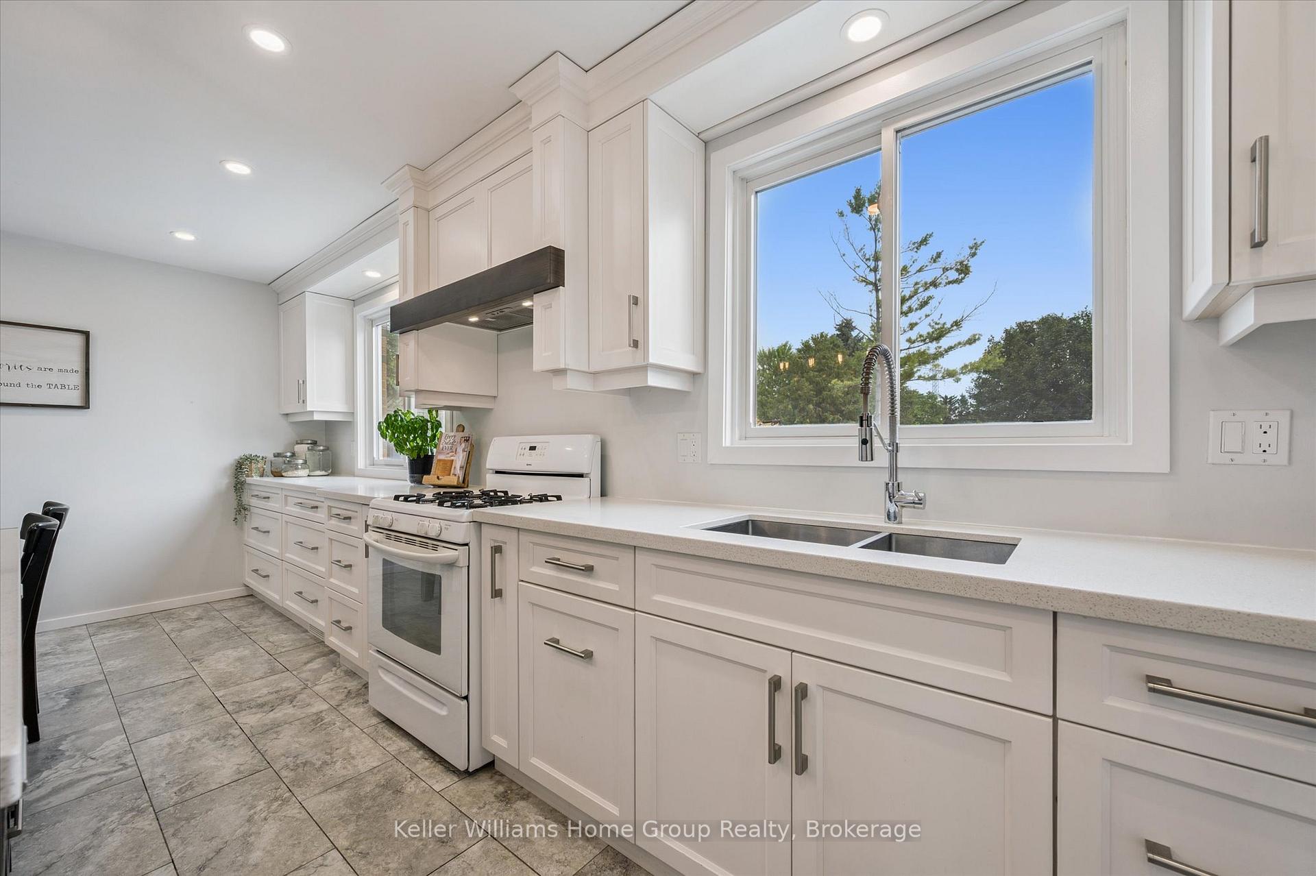 Photo 9 of 85 Marksam Road, Guelph, Willow West/Sugarbush/West Acres — HOMEH