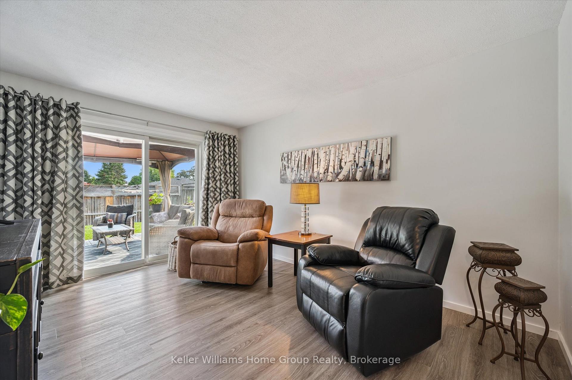 Photo 13 of 85 Marksam Road, Guelph, Willow West/Sugarbush/West Acres — HOMEH