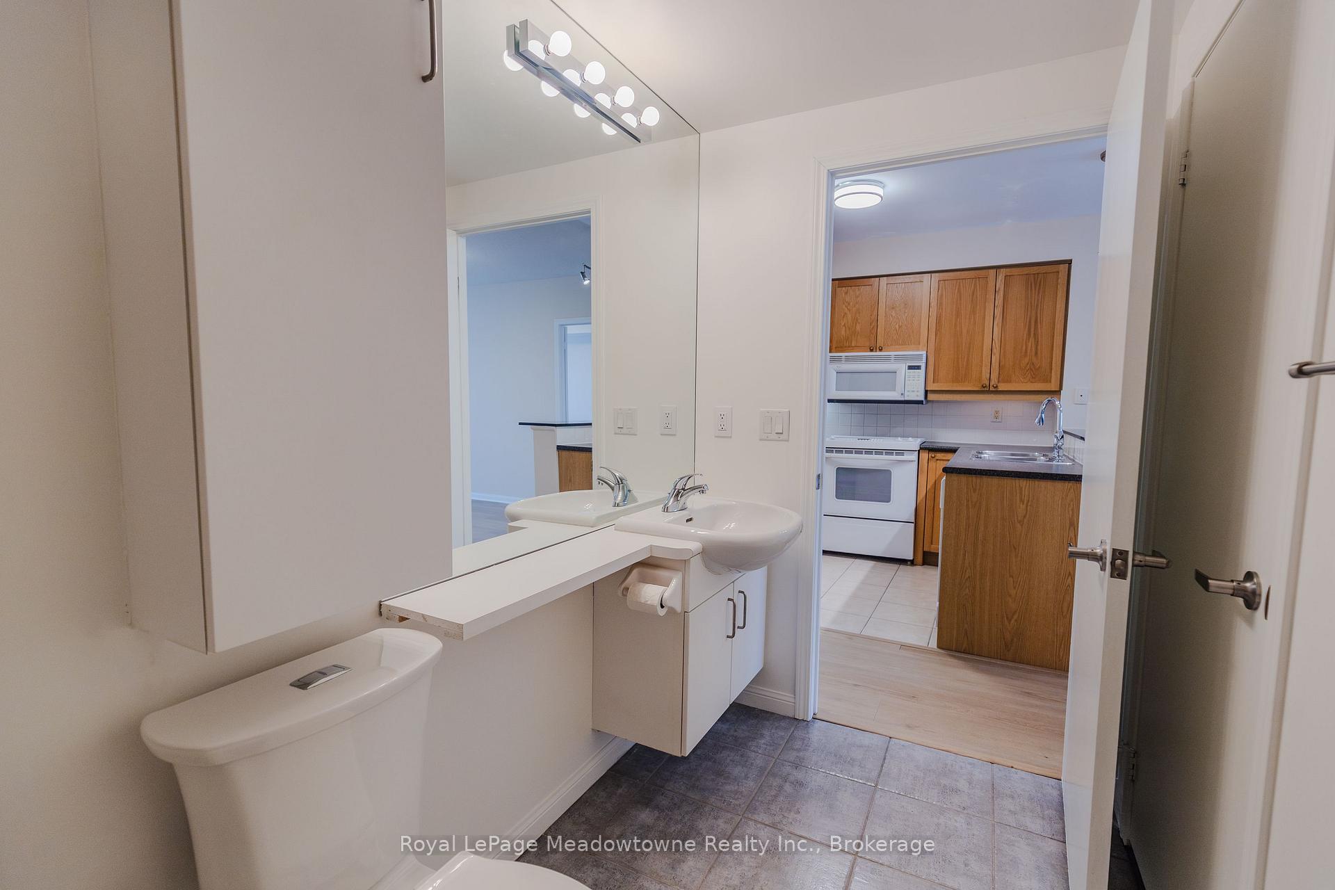 Photo 26 of Unit 511, 1801 Bayview Avenue E, Toronto, Leaside — HOMEH