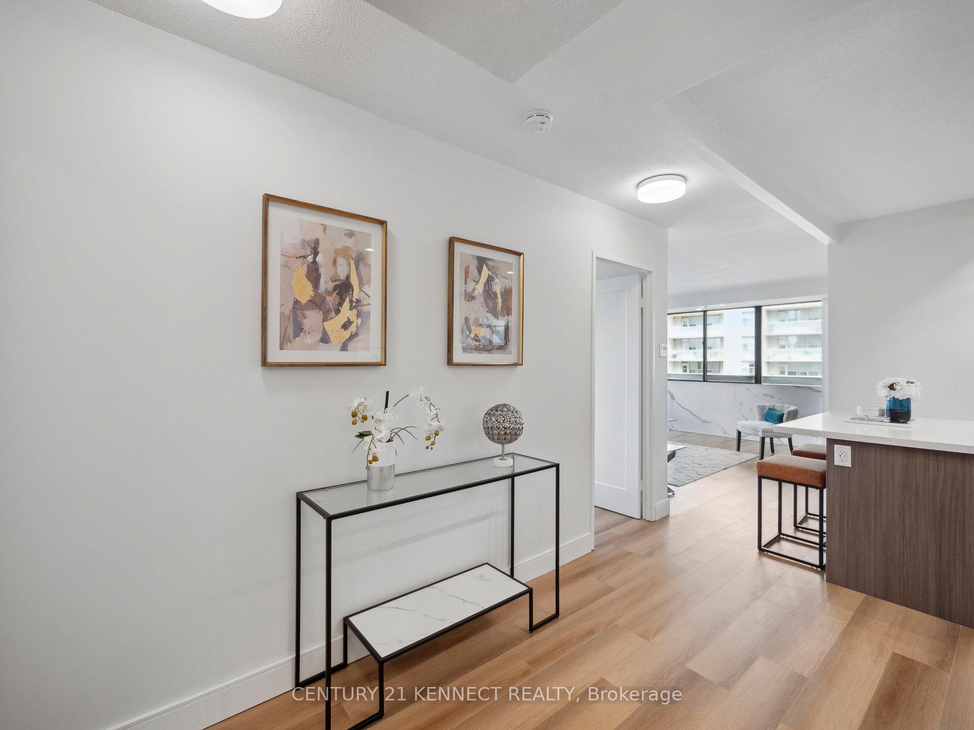 Photo 1 of Unit 1009, 8111 Yonge Street NW, Markham, Royal Orchard — HOMEH