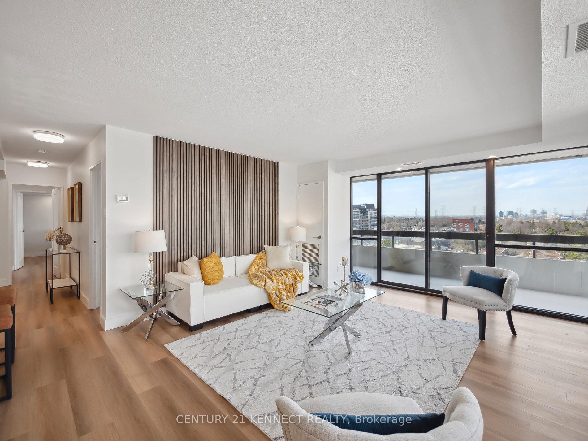 Photo 9 of Unit 1009, 8111 Yonge Street NW, Markham, Royal Orchard — HOMEH