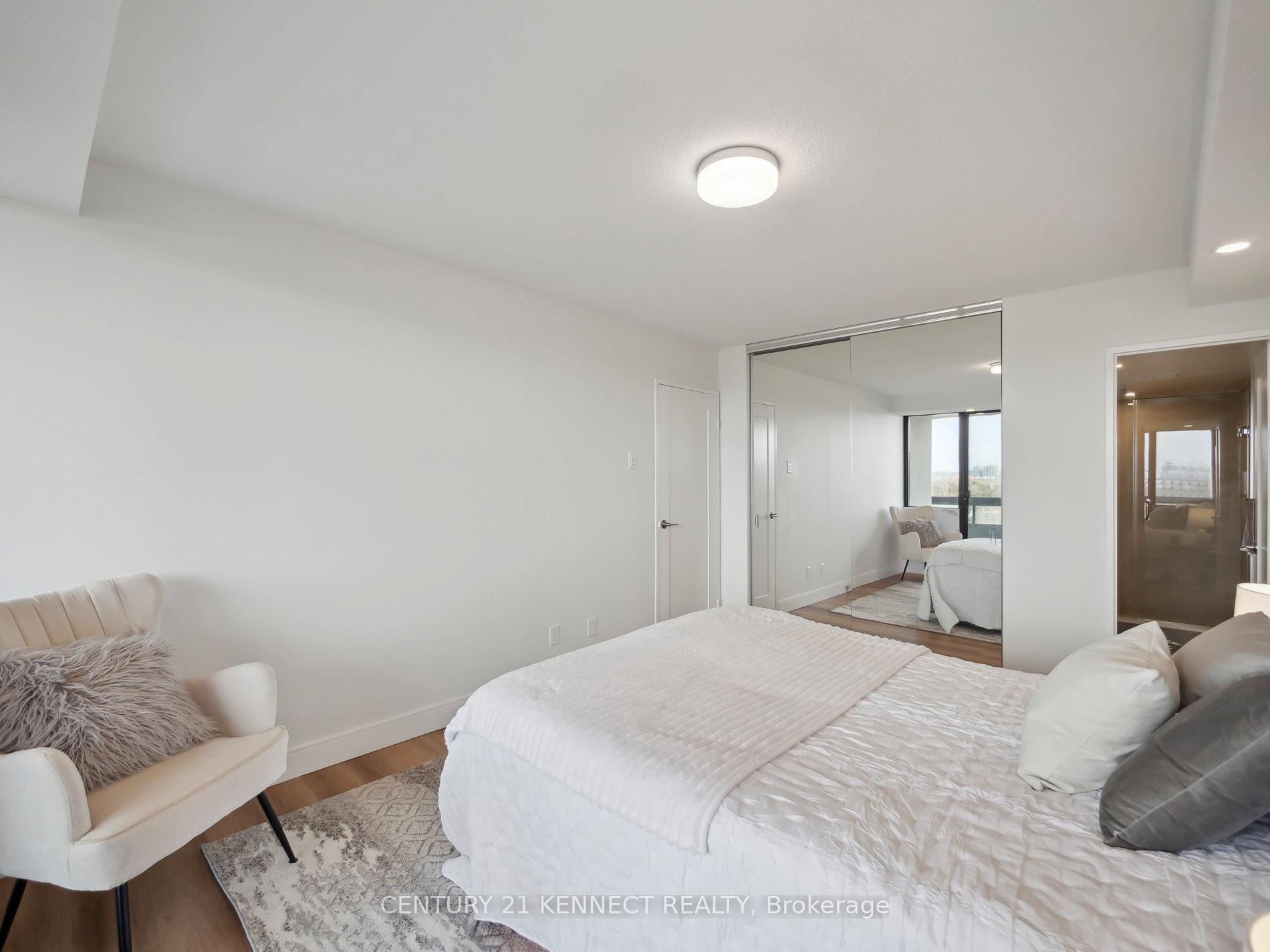 Photo 14 of Unit 1009, 8111 Yonge Street NW, Markham, Royal Orchard — HOMEH