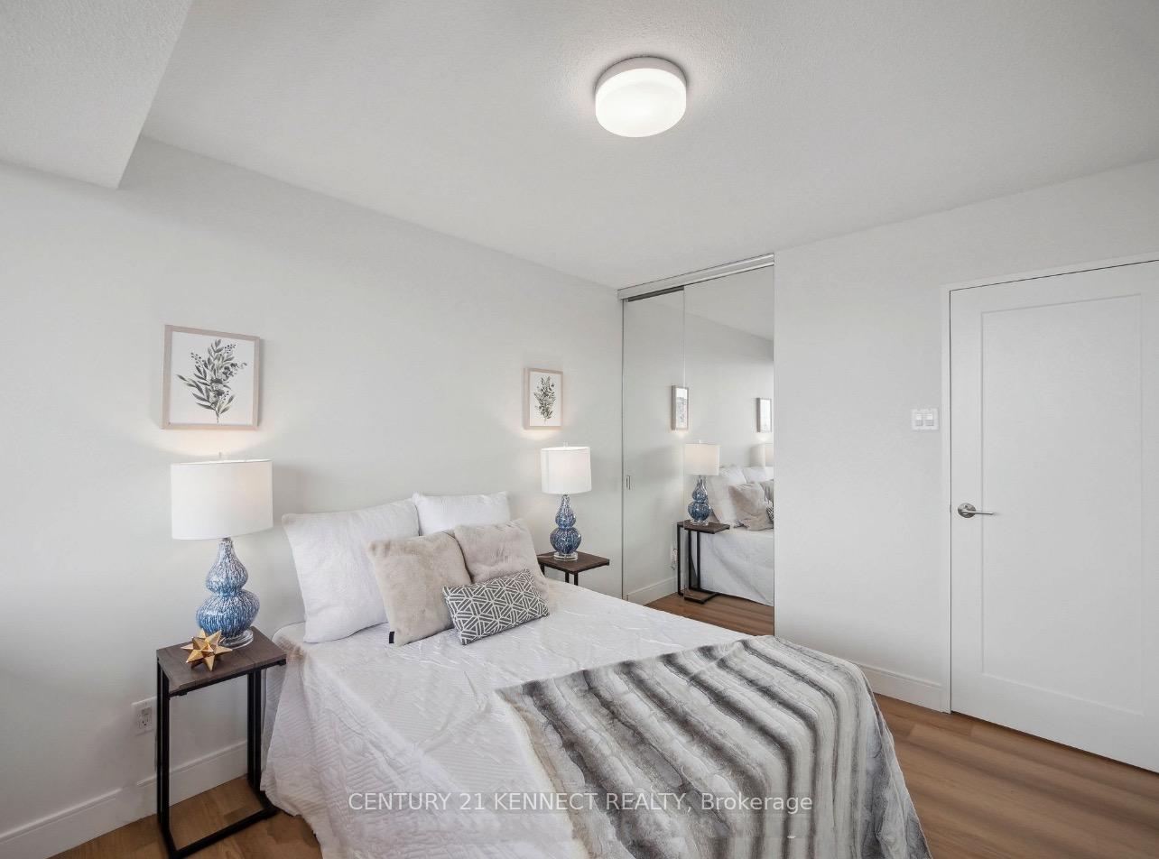 Photo 19 of Unit 1009, 8111 Yonge Street NW, Markham, Royal Orchard — HOMEH