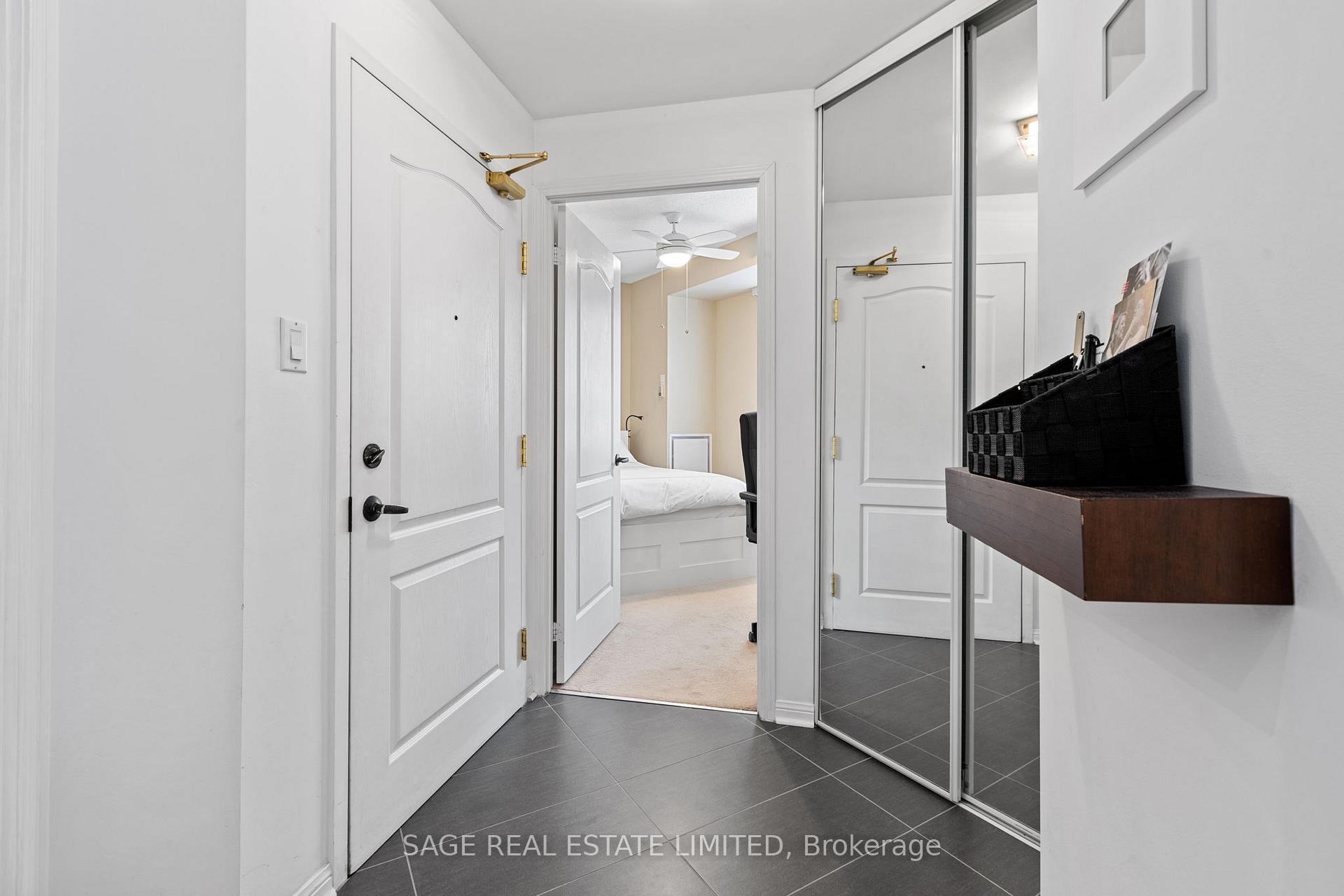 Photo 2 of Unit 105, 55 Lorindale Avenue, Toronto, Lawrence Park North — HOMEH