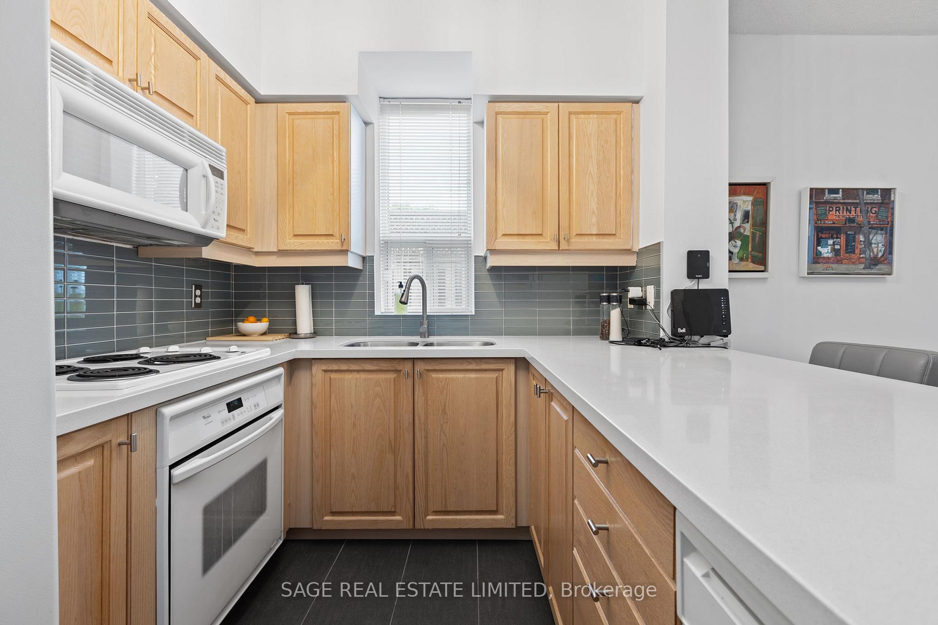 Photo 15 of Unit 105, 55 Lorindale Avenue, Toronto, Lawrence Park North — HOMEH