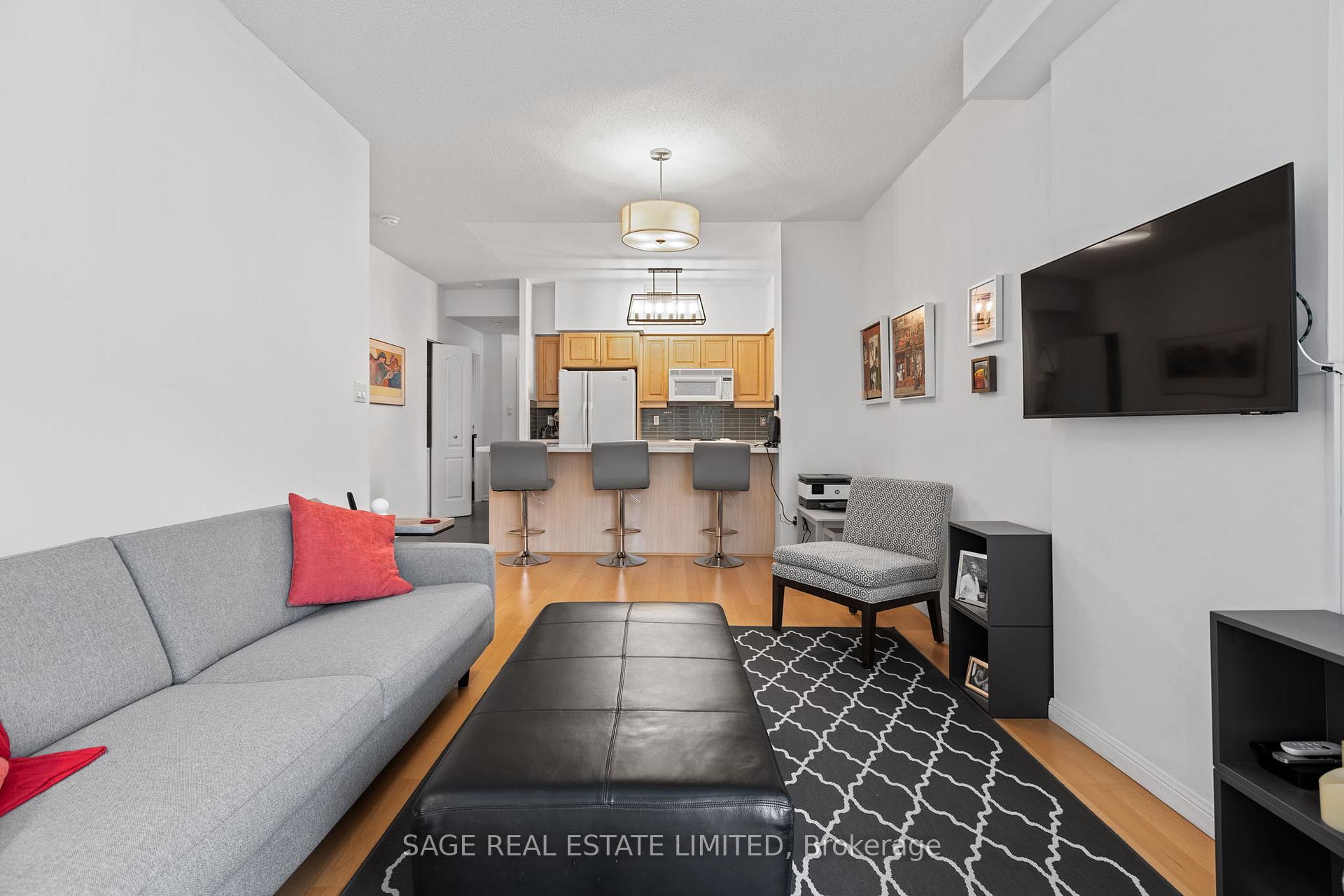 Photo 8 of Unit 105, 55 Lorindale Avenue, Toronto, Lawrence Park North — HOMEH