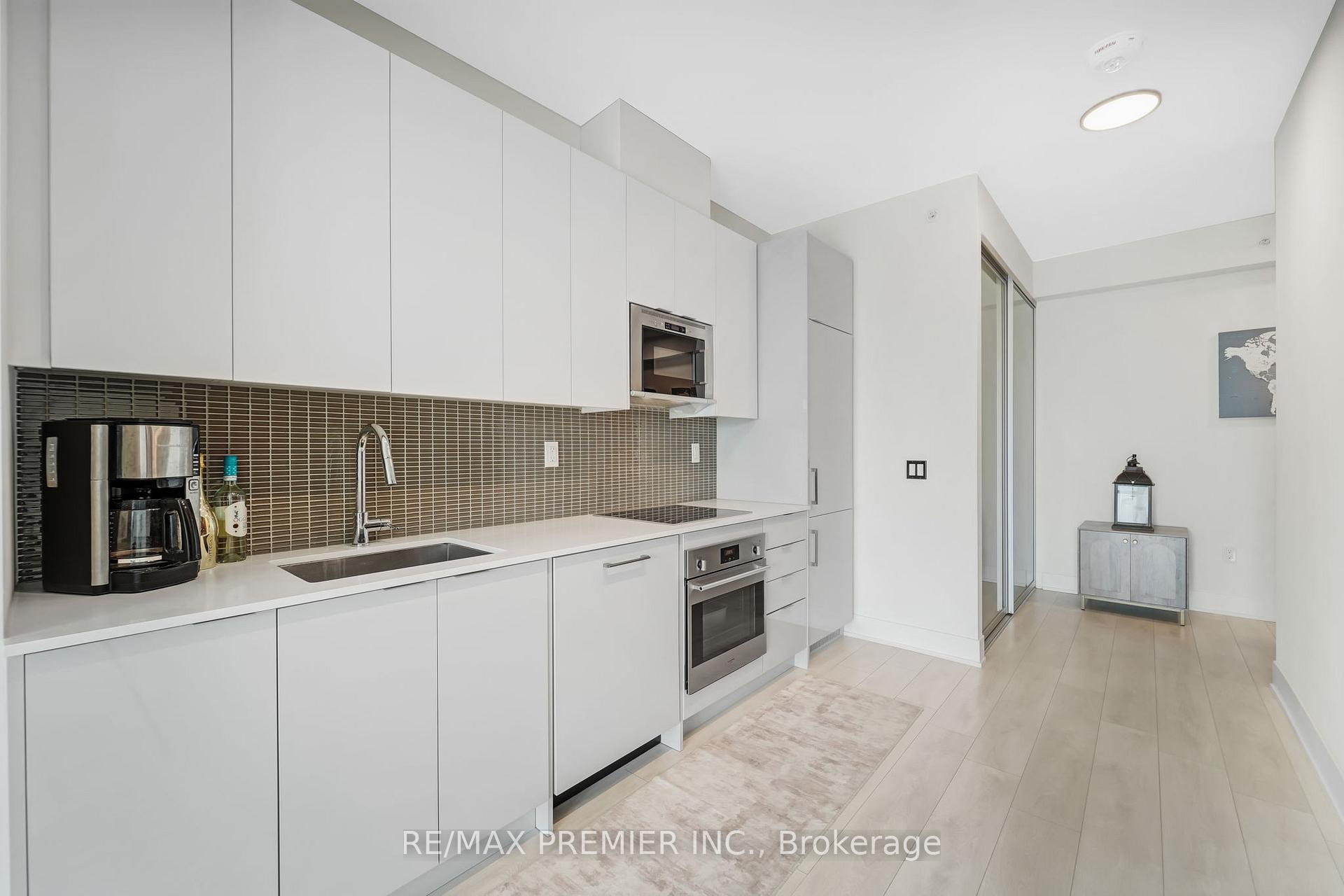 Photo 6 of Unit 1105, 2916 Highway 7, Vaughan, Concord — HOMEH
