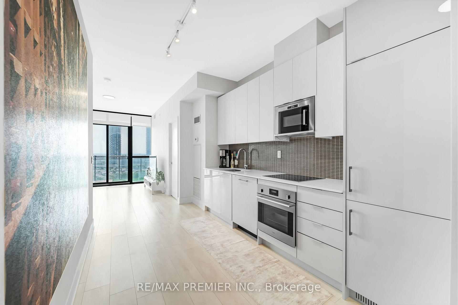 Photo 9 of Unit 1105, 2916 Highway 7, Vaughan, Concord — HOMEH