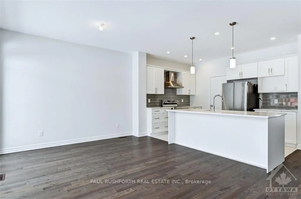 Photo 8 of 1006 Brian Good Avenue, Ottawa, Riverside South/Gloucester Glen — HOMEH