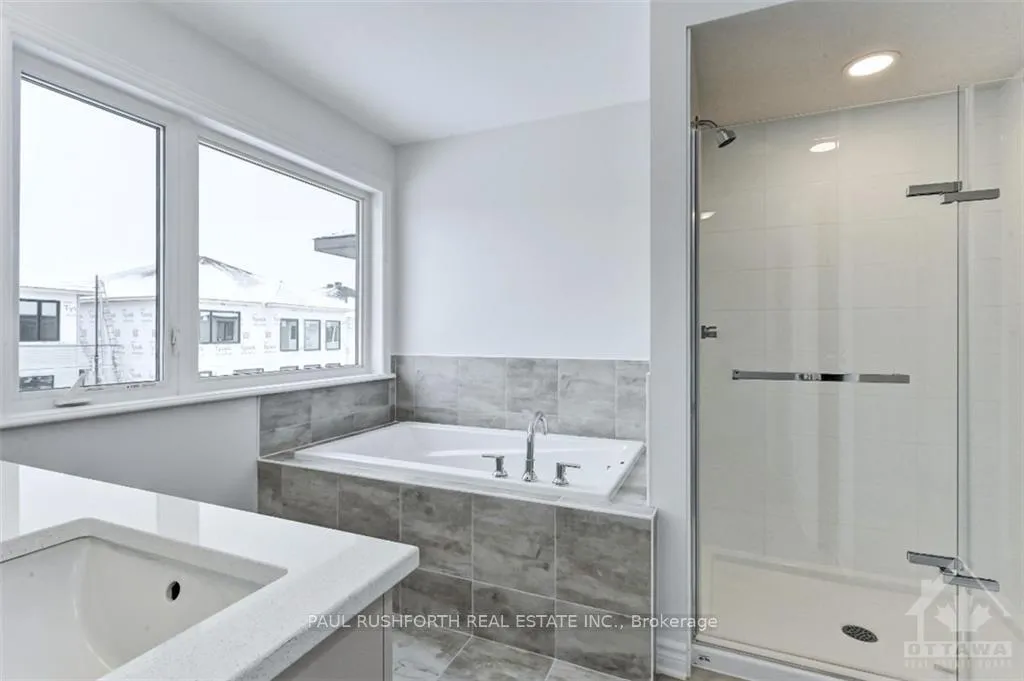 Photo 15 of 1006 Brian Good Avenue, Ottawa, Riverside South/Gloucester Glen — HOMEH