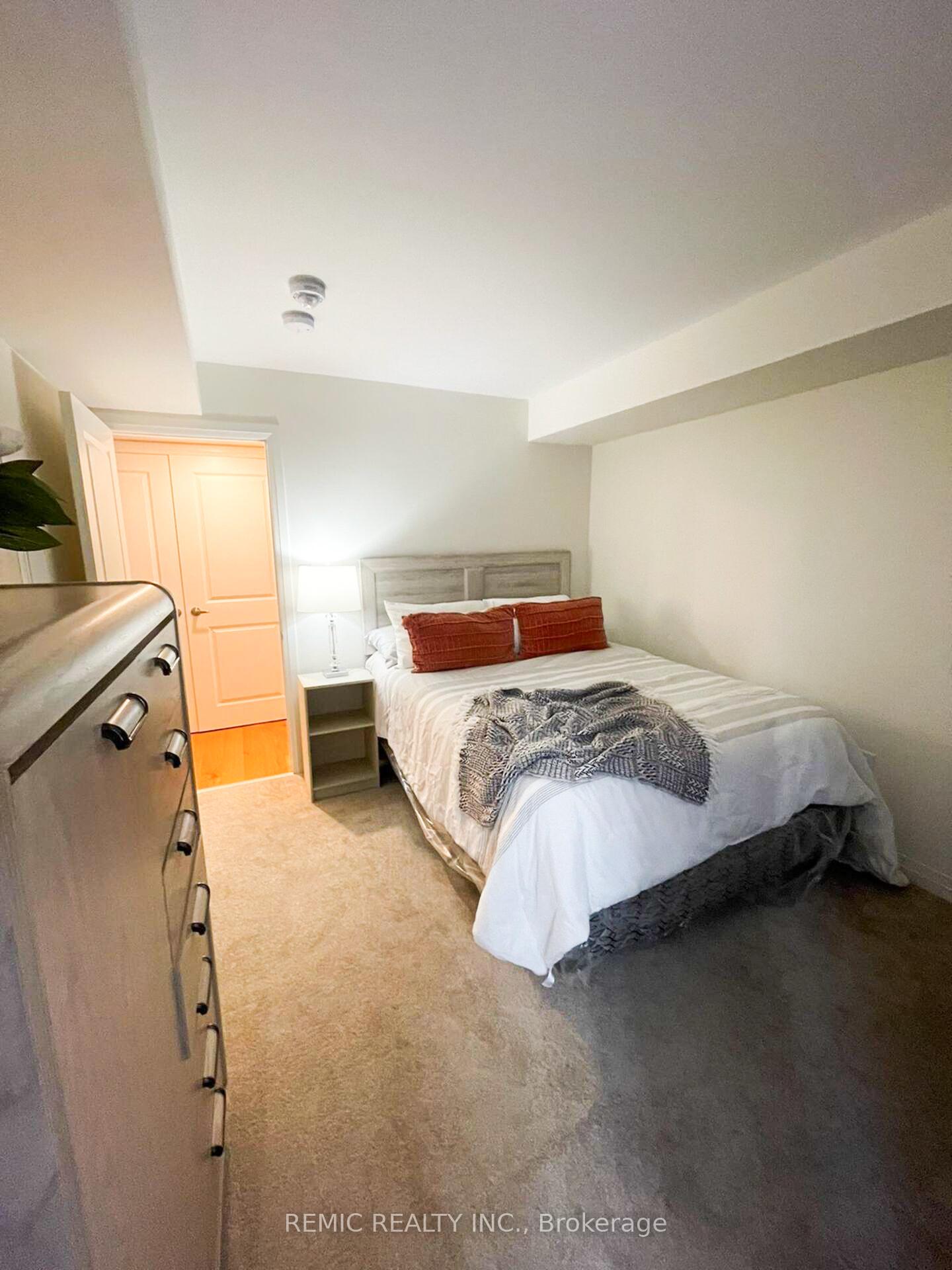 Photo 7 of Unit A, 3A Lookout Drive, Clarington, Bowmanville — HOMEH