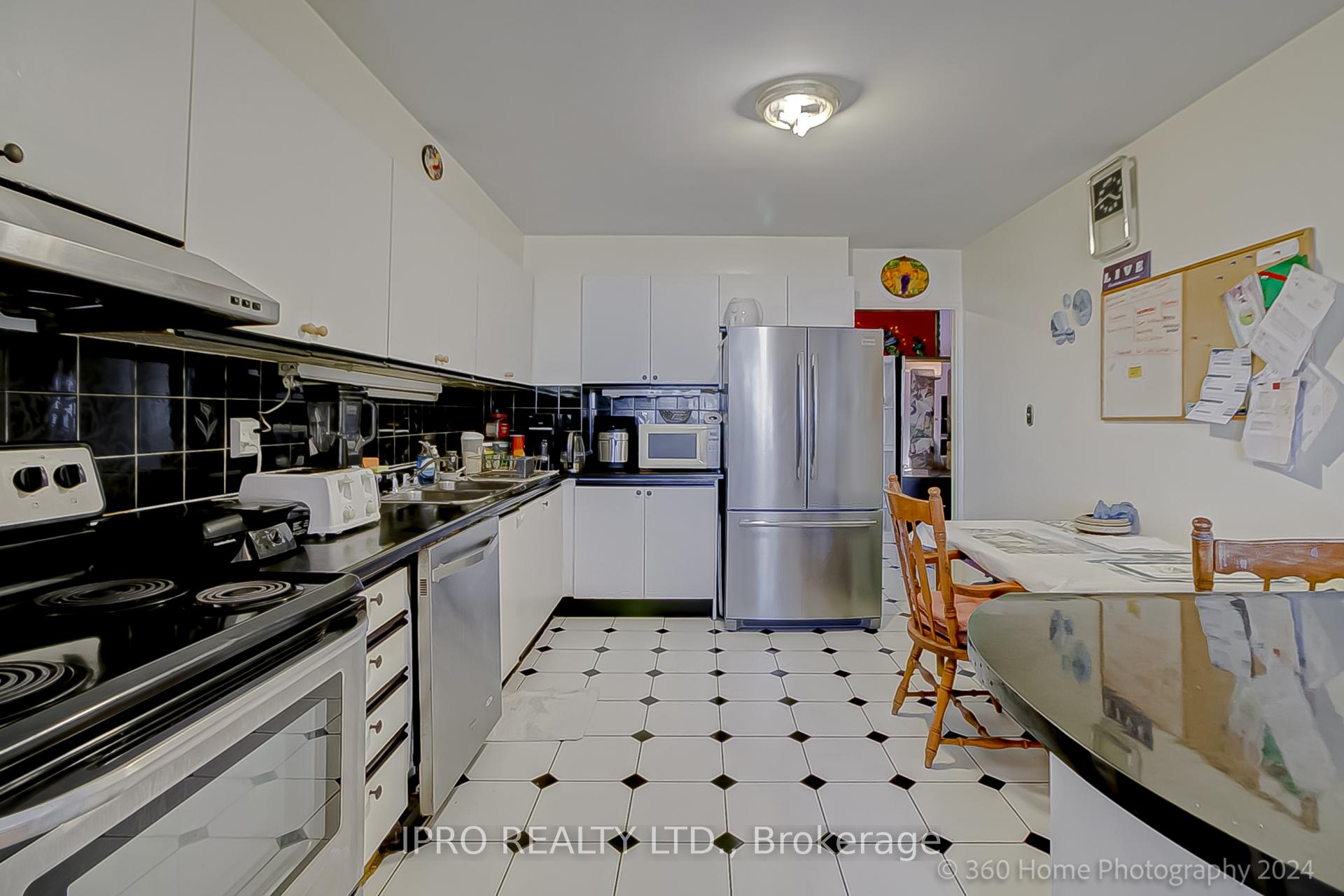 Photo 12 of Unit 2901, 3 Massey Square, Toronto, Crescent Town — HOMEH