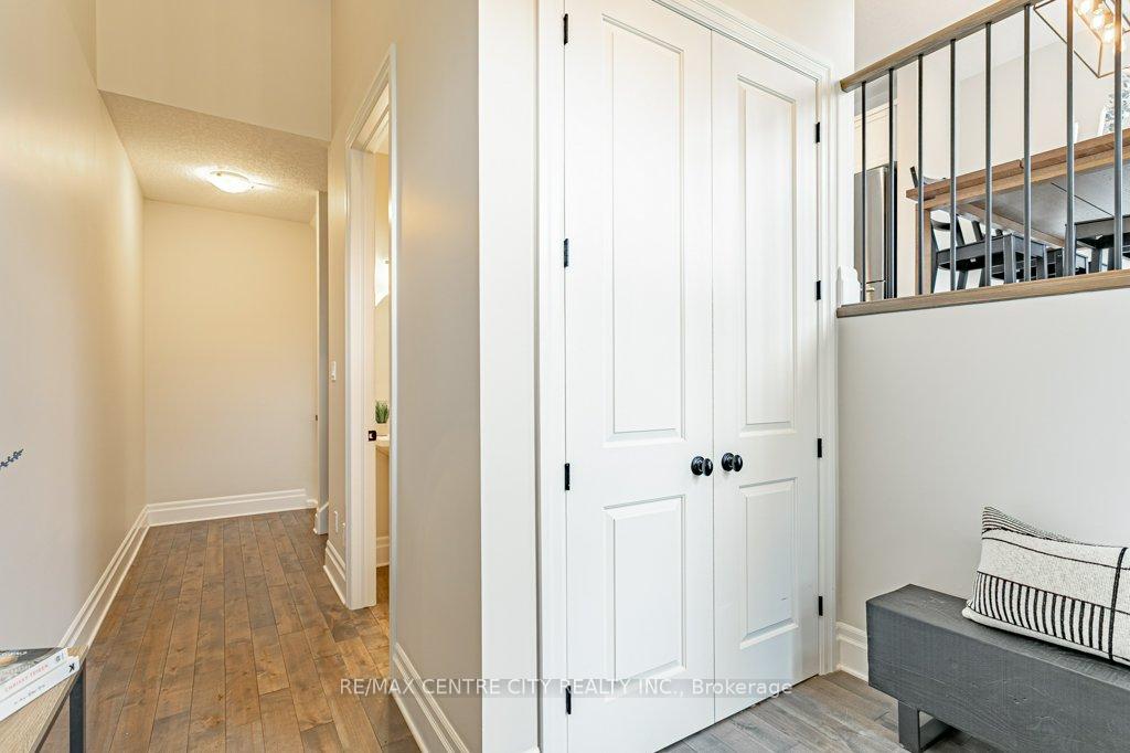Photo 6 of Unit 12, 555 Sunningdale Road E, London, North B — HOMEH