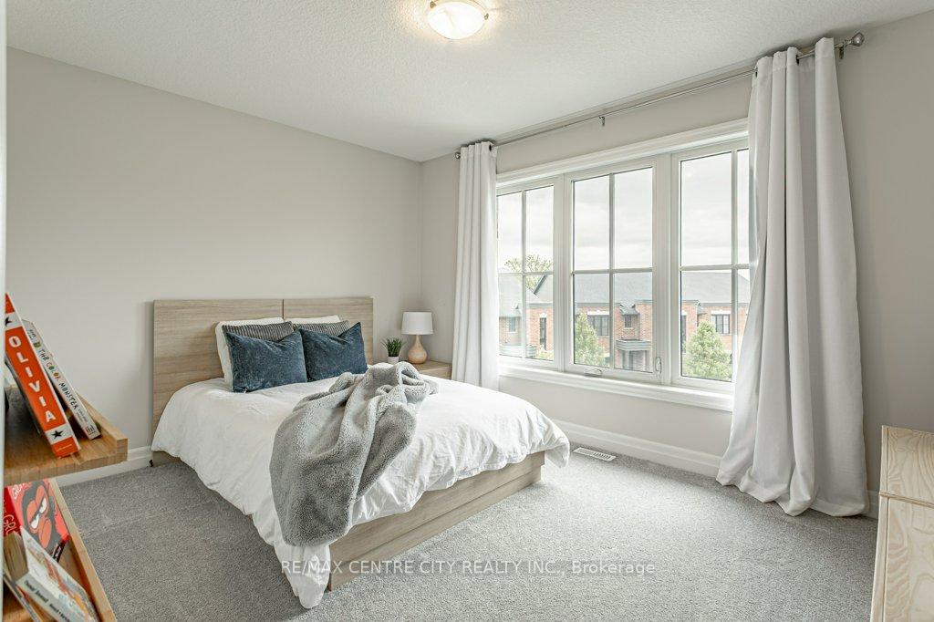 Photo 18 of Unit 12, 555 Sunningdale Road E, London, North B — HOMEH