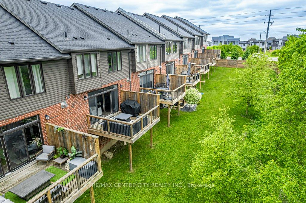 Photo 27 of Unit 12, 555 Sunningdale Road E, London, North B — HOMEH