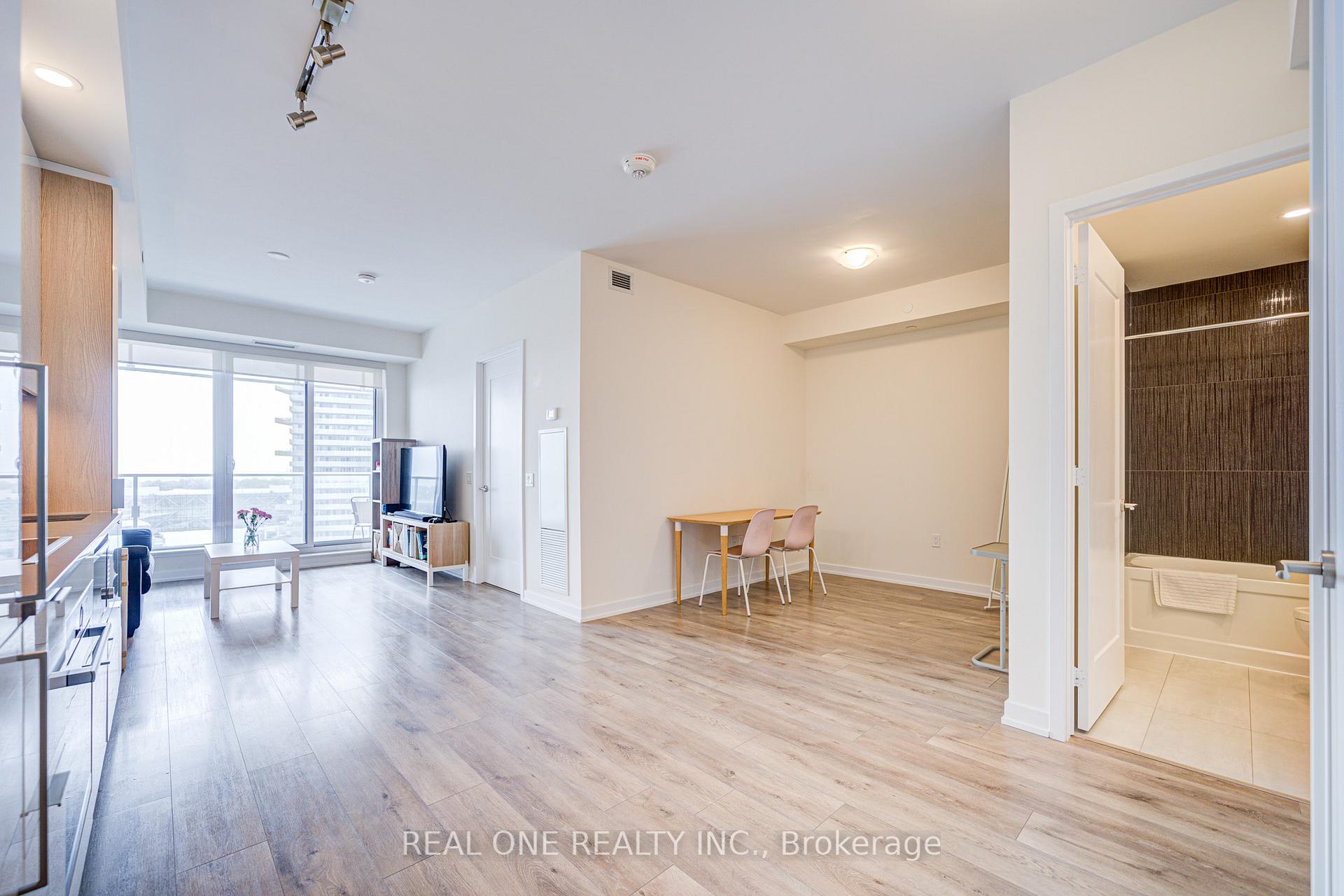 Photo 11 of Unit 1810, 28 Freeland Street, Toronto, Waterfront Communities — HOMEH