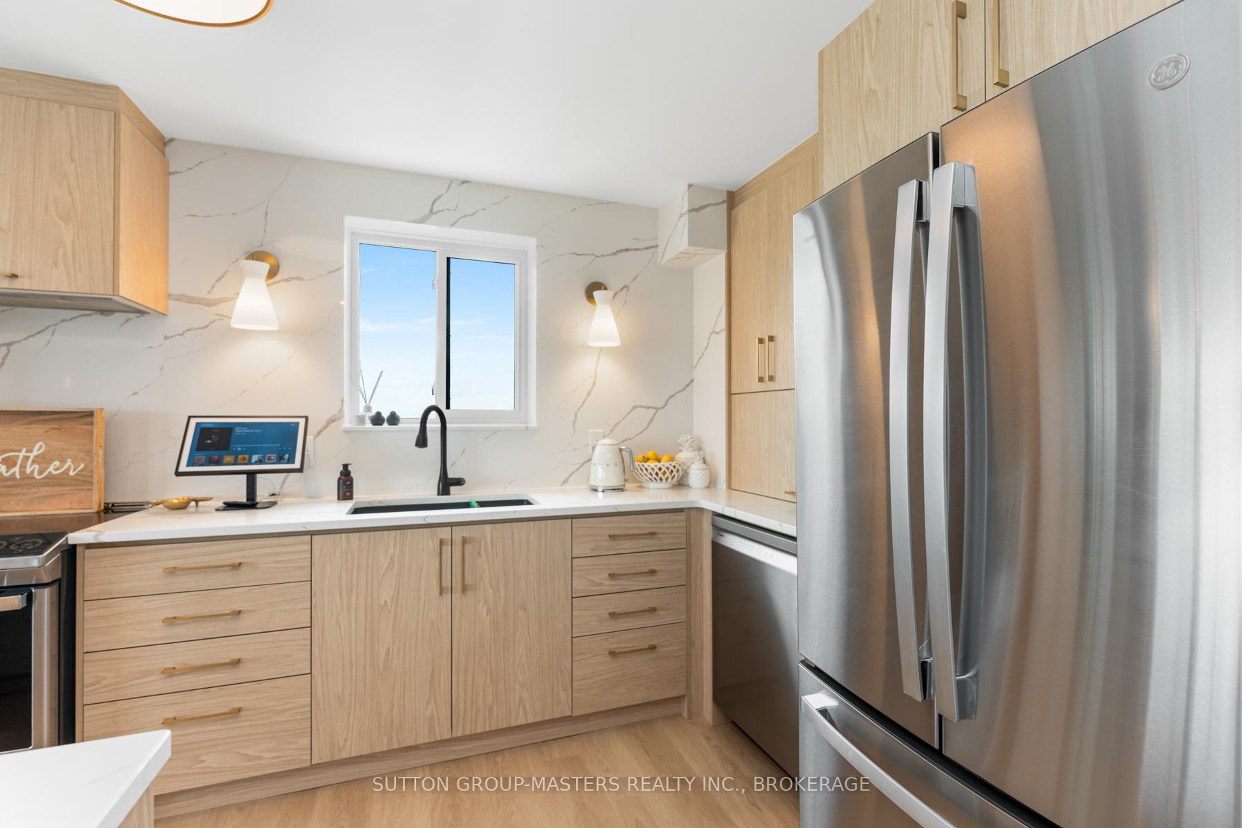Photo 11 of Unit 1005, 257 Bath Road, Kingston, West of Sir John A. Blvd — HOMEH