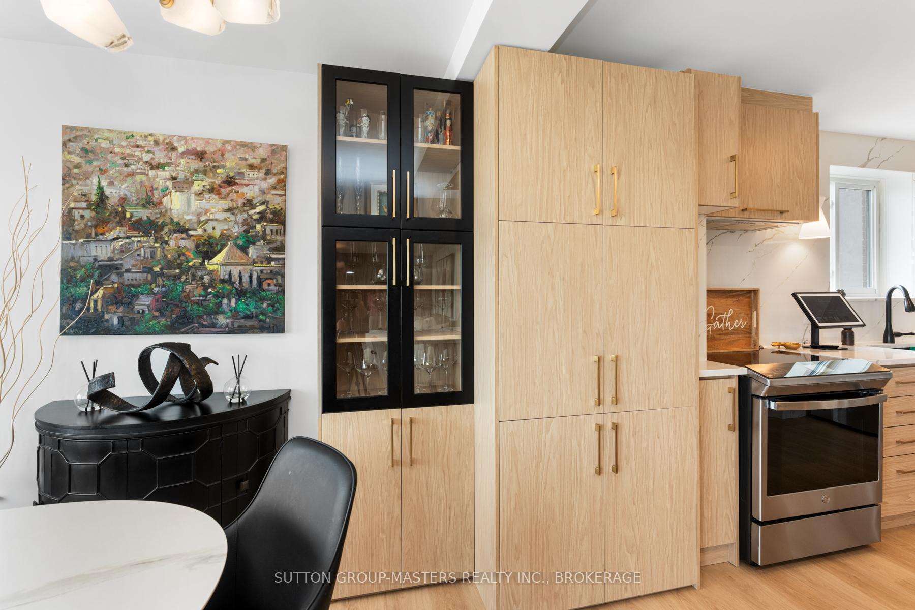 Photo 4 of Unit 1005, 257 Bath Road, Kingston, West of Sir John A. Blvd — HOMEH