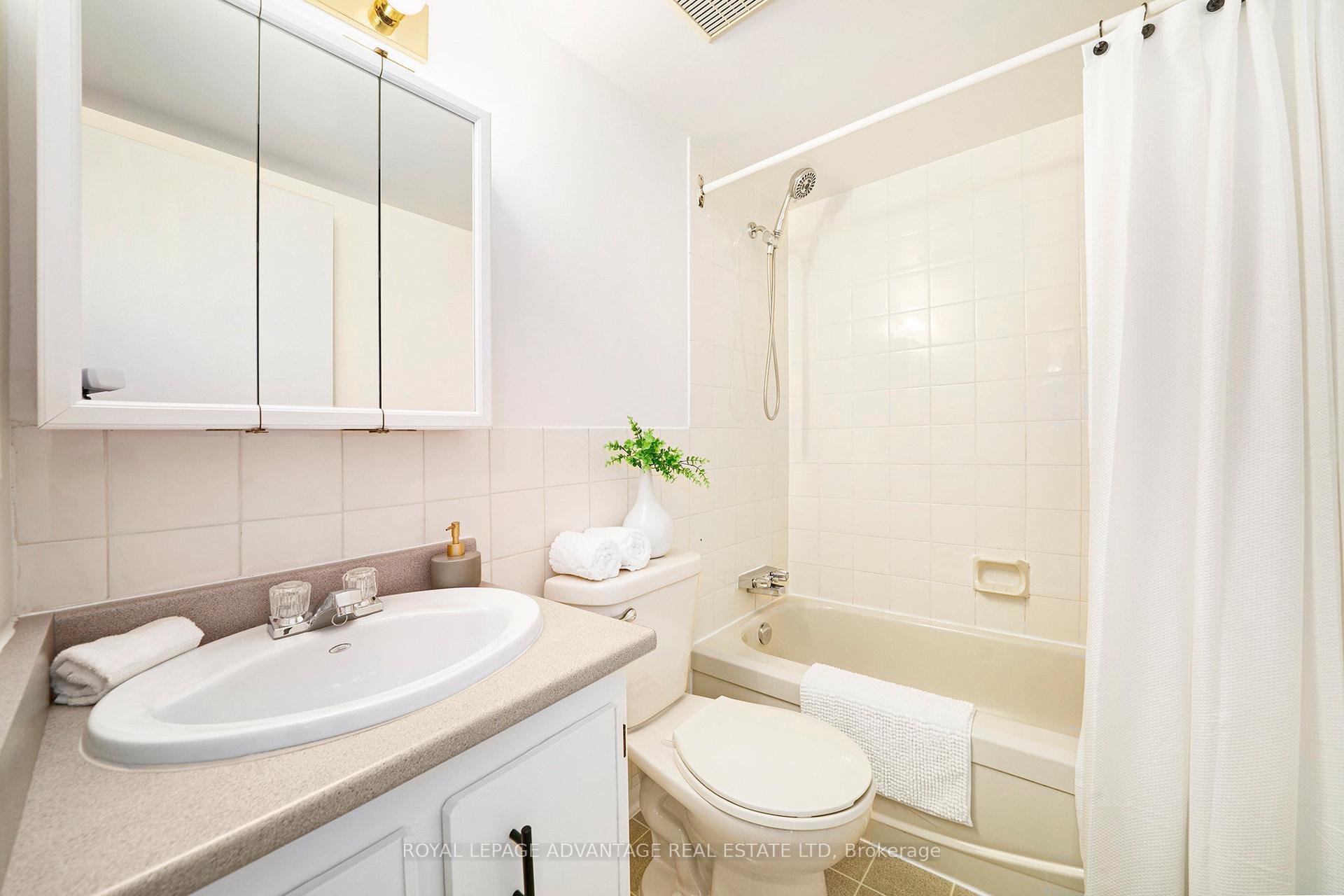 Photo 9 of Unit #204, 26 Pearl Street, Smiths Falls — HOMEH