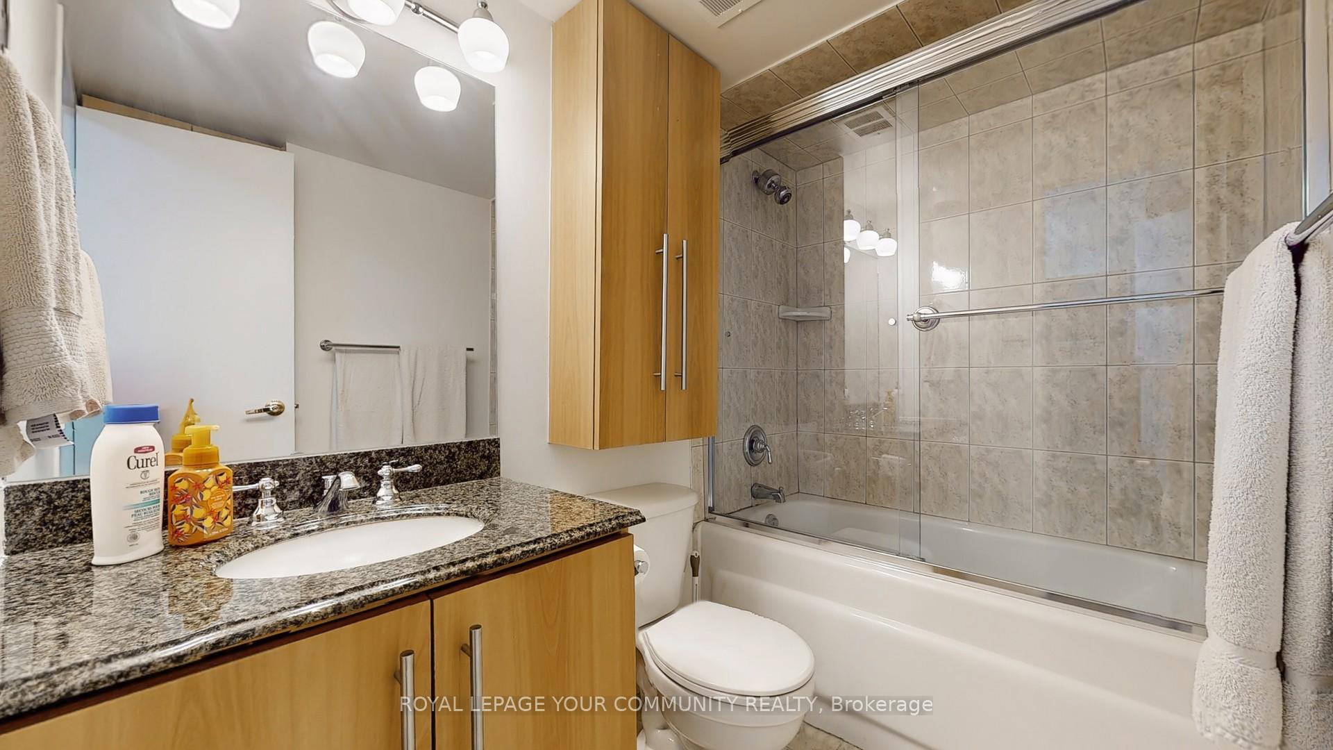 Photo 15 of Unit 1008, 50 Inverlochy Boulevard, Markham, Royal Orchard — HOMEH