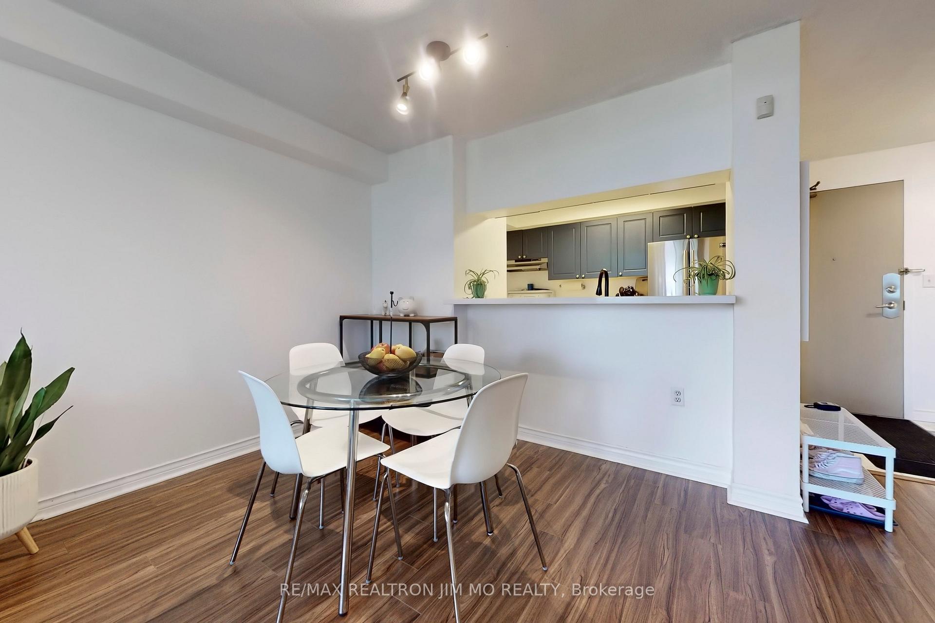 Photo 7 of Unit 307, 2200 John Street, Markham, German Mills — HOMEH