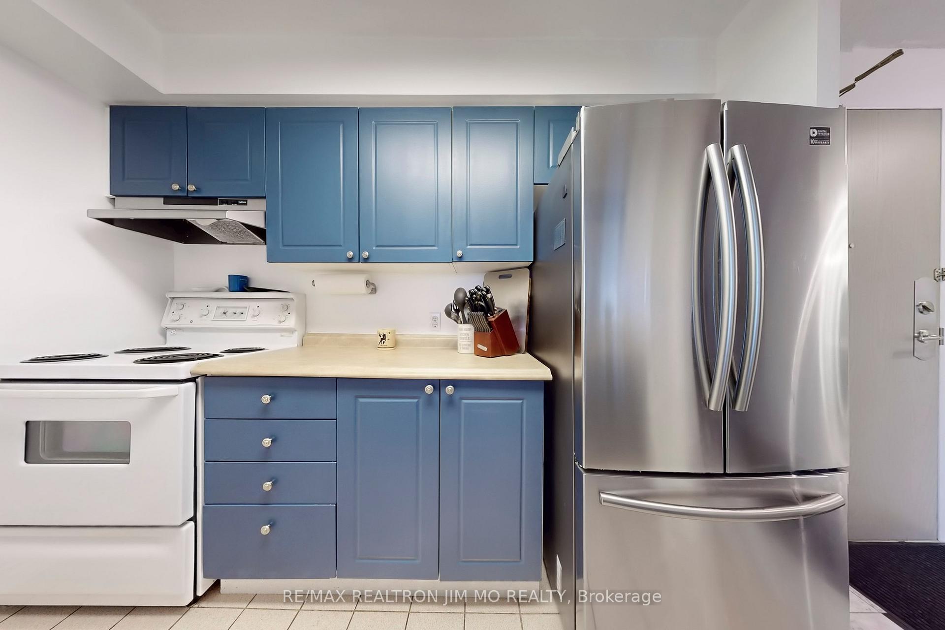 Photo 12 of Unit 307, 2200 John Street, Markham, German Mills — HOMEH