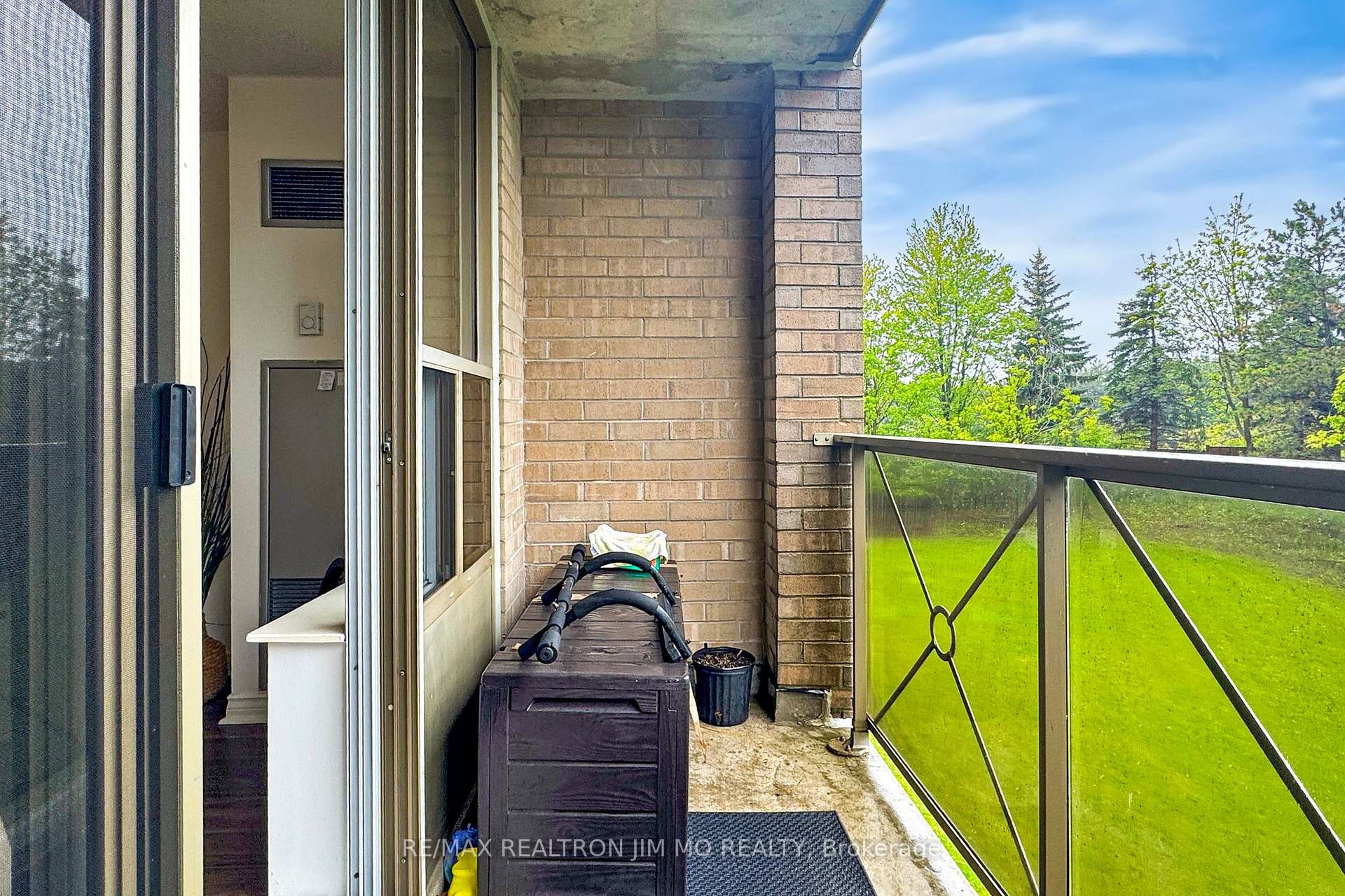 Photo 18 of Unit 307, 2200 John Street, Markham, German Mills — HOMEH