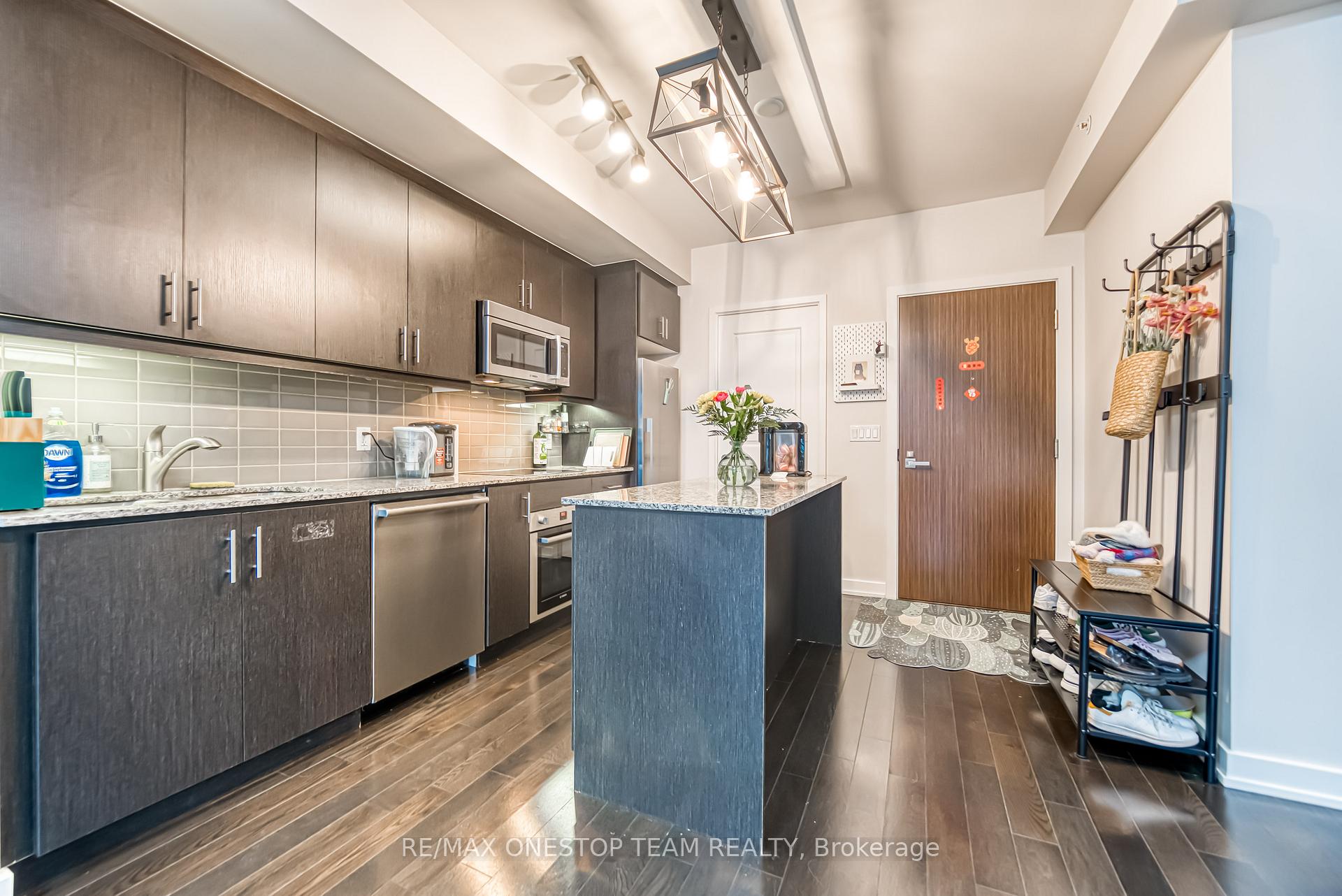Photo 10 of Unit 1103, 1 The Esplanade, Toronto, Waterfront Communities — HOMEH