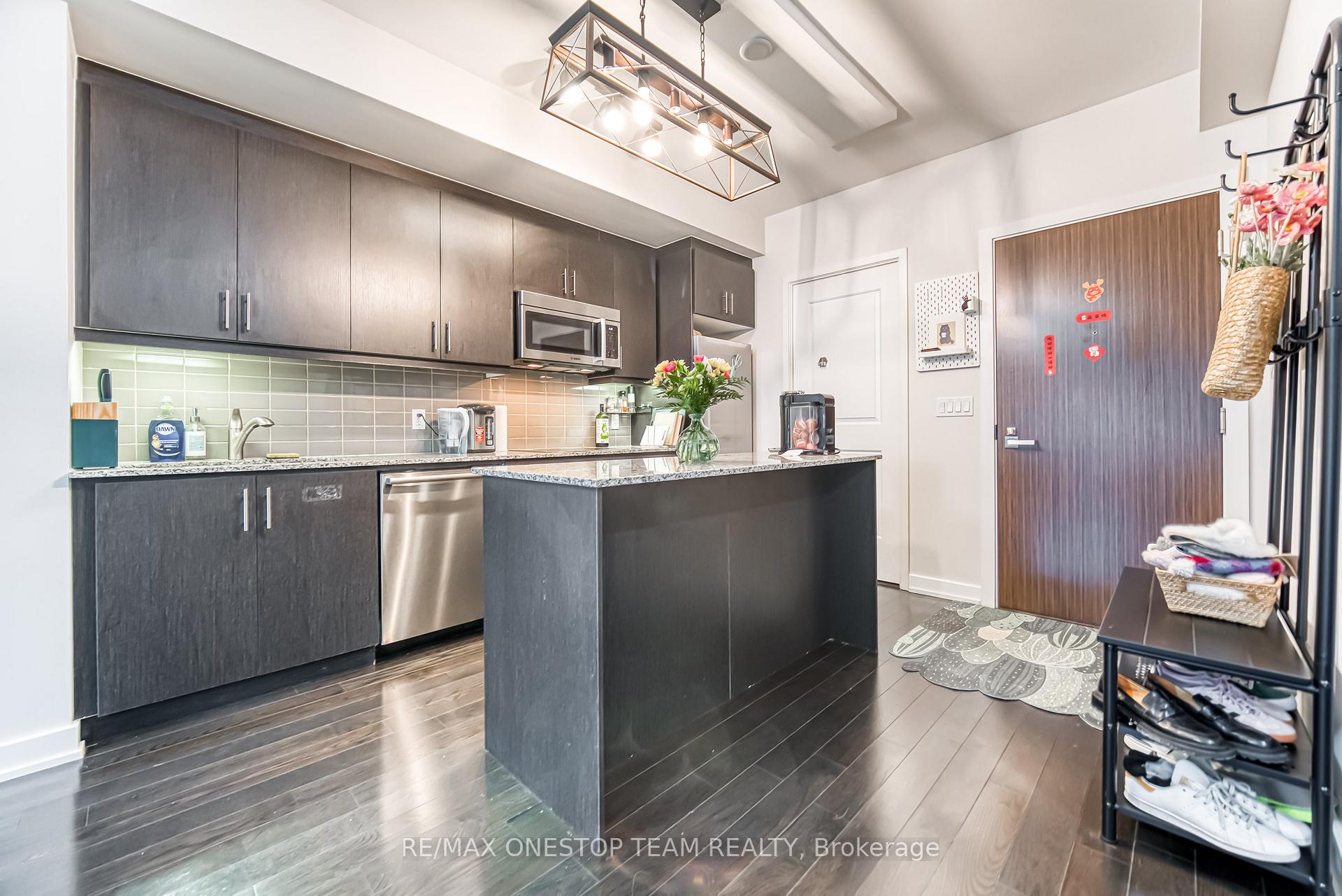 Photo 5 of Unit 1103, 1 The Esplanade, Toronto, Waterfront Communities — HOMEH