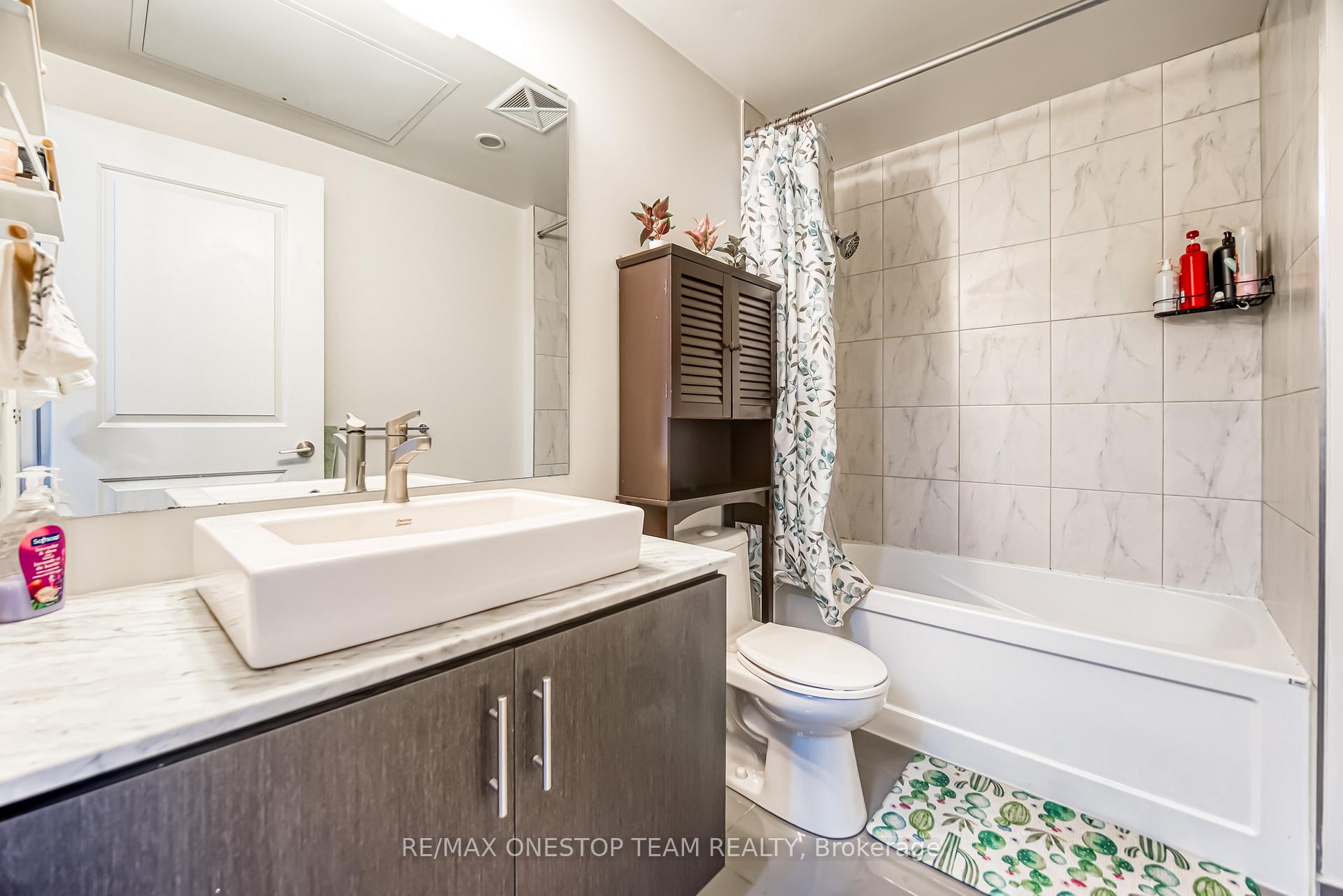 Photo 15 of Unit 1103, 1 The Esplanade, Toronto, Waterfront Communities — HOMEH