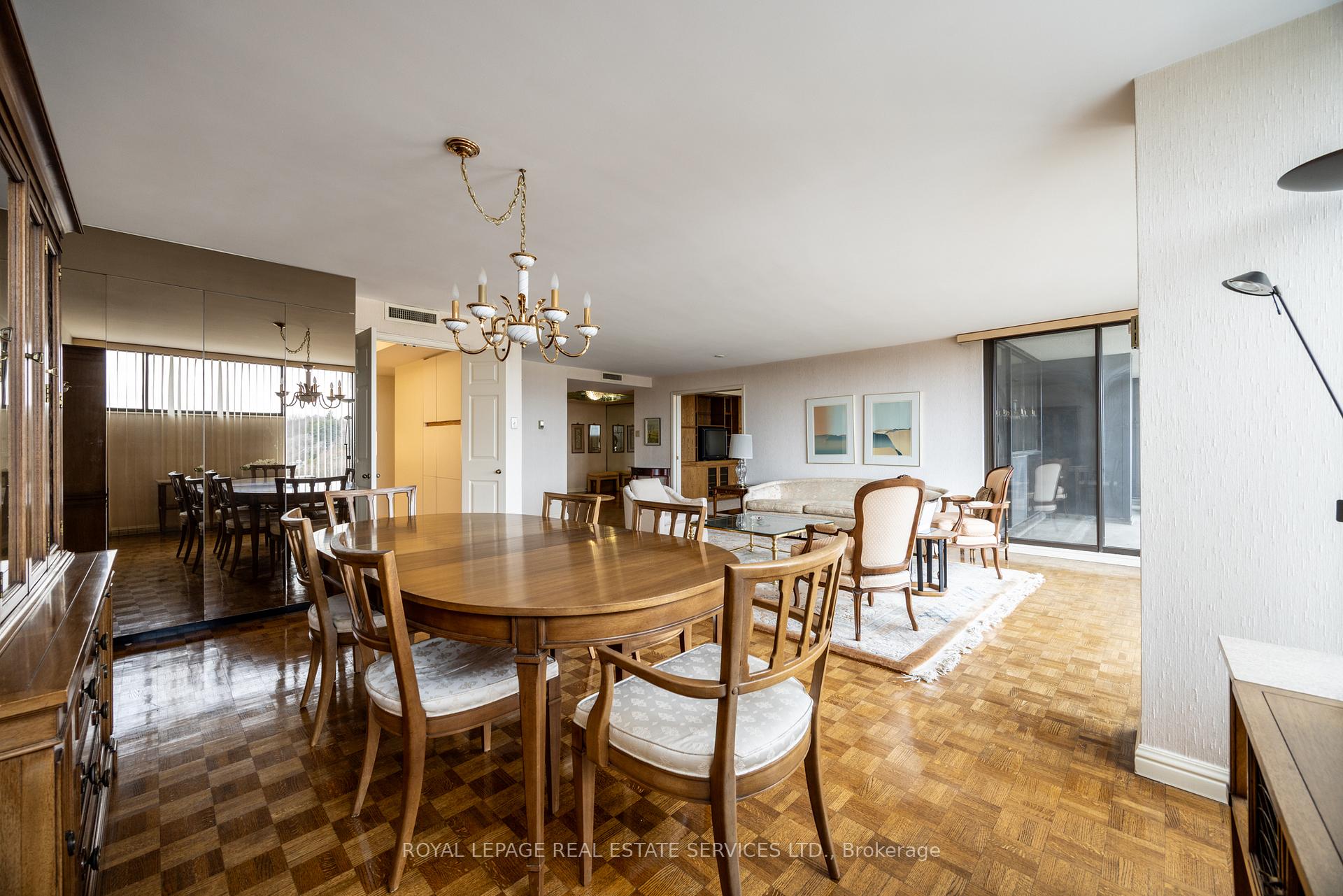 Photo 21 of Unit 903, 3900 Yonge Street, Toronto, Bedford Park-Nortown — HOMEH