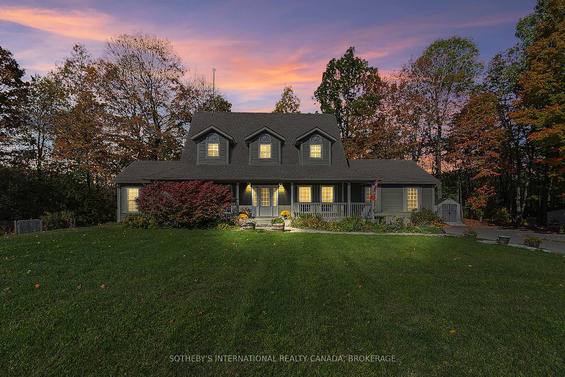 Photo 1 of 1063 Cliffside Lane, Frontenac, Frontenac South — HOMEH