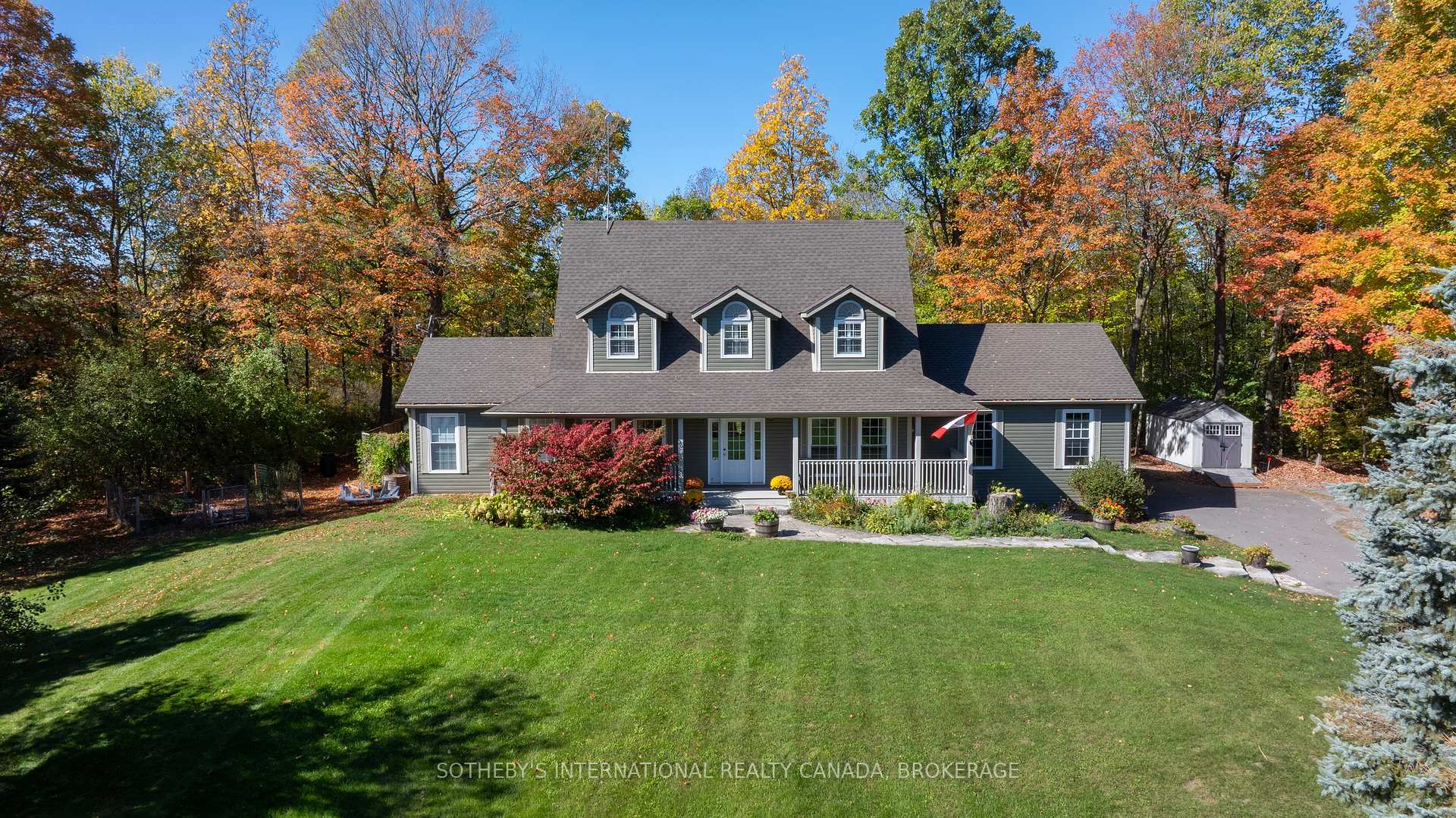 Photo 2 of 1063 Cliffside Lane, Frontenac, Frontenac South — HOMEH