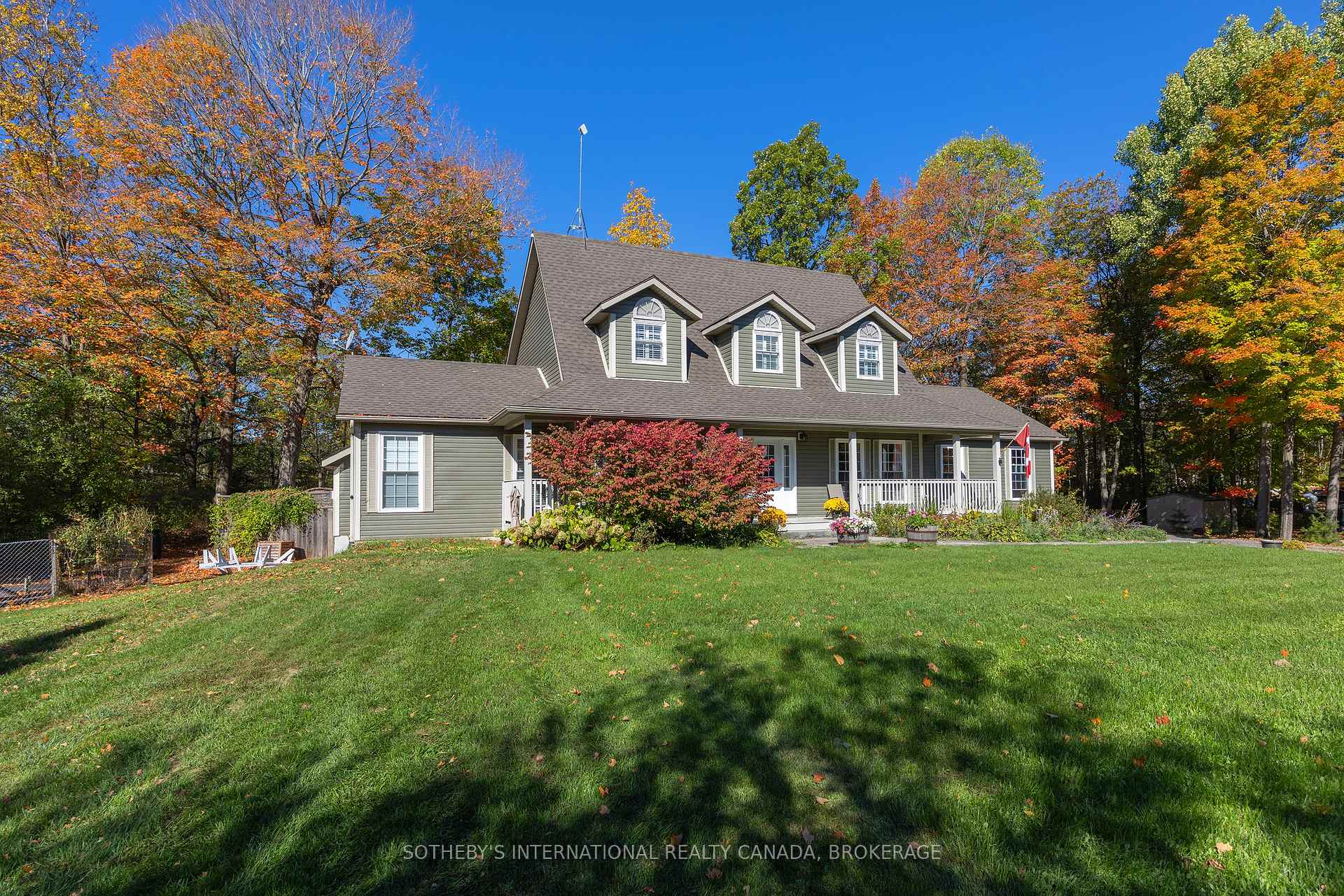 Photo 8 of 1063 Cliffside Lane, Frontenac, Frontenac South — HOMEH
