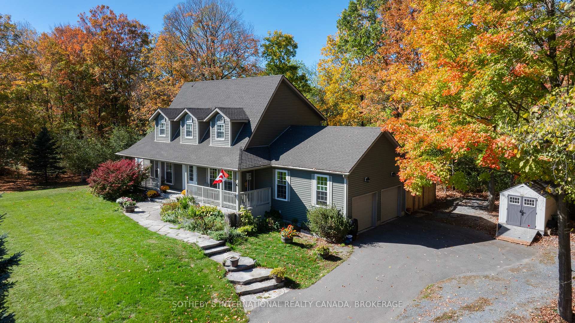 Photo 10 of 1063 Cliffside Lane, Frontenac, Frontenac South — HOMEH