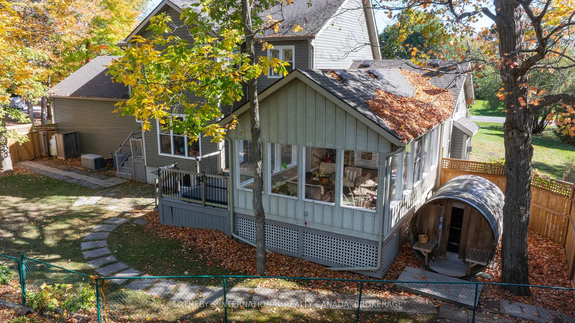 Photo 16 of 1063 Cliffside Lane, Frontenac, Frontenac South — HOMEH