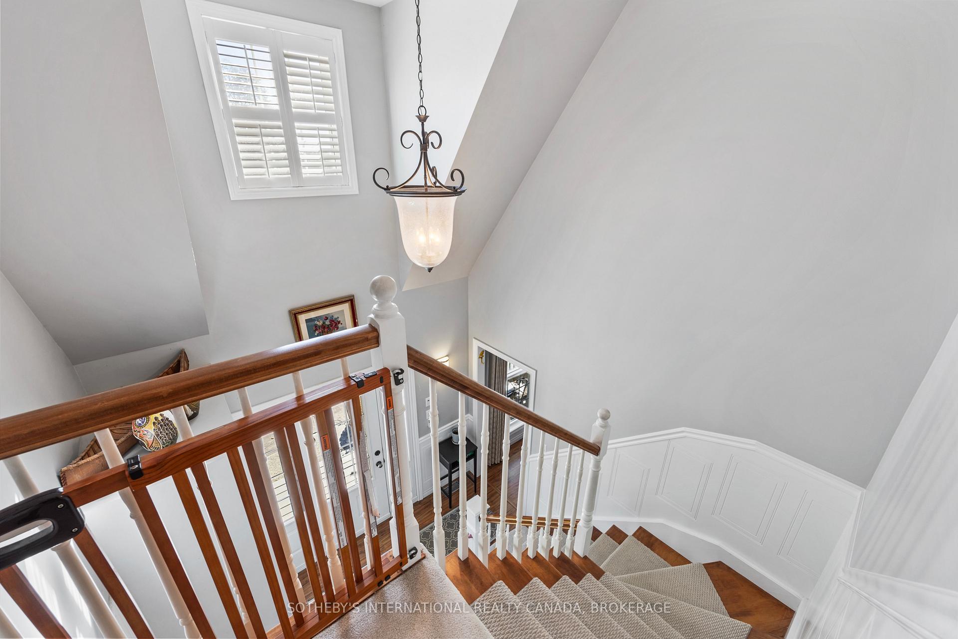Photo 33 of 1063 Cliffside Lane, Frontenac, Frontenac South — HOMEH