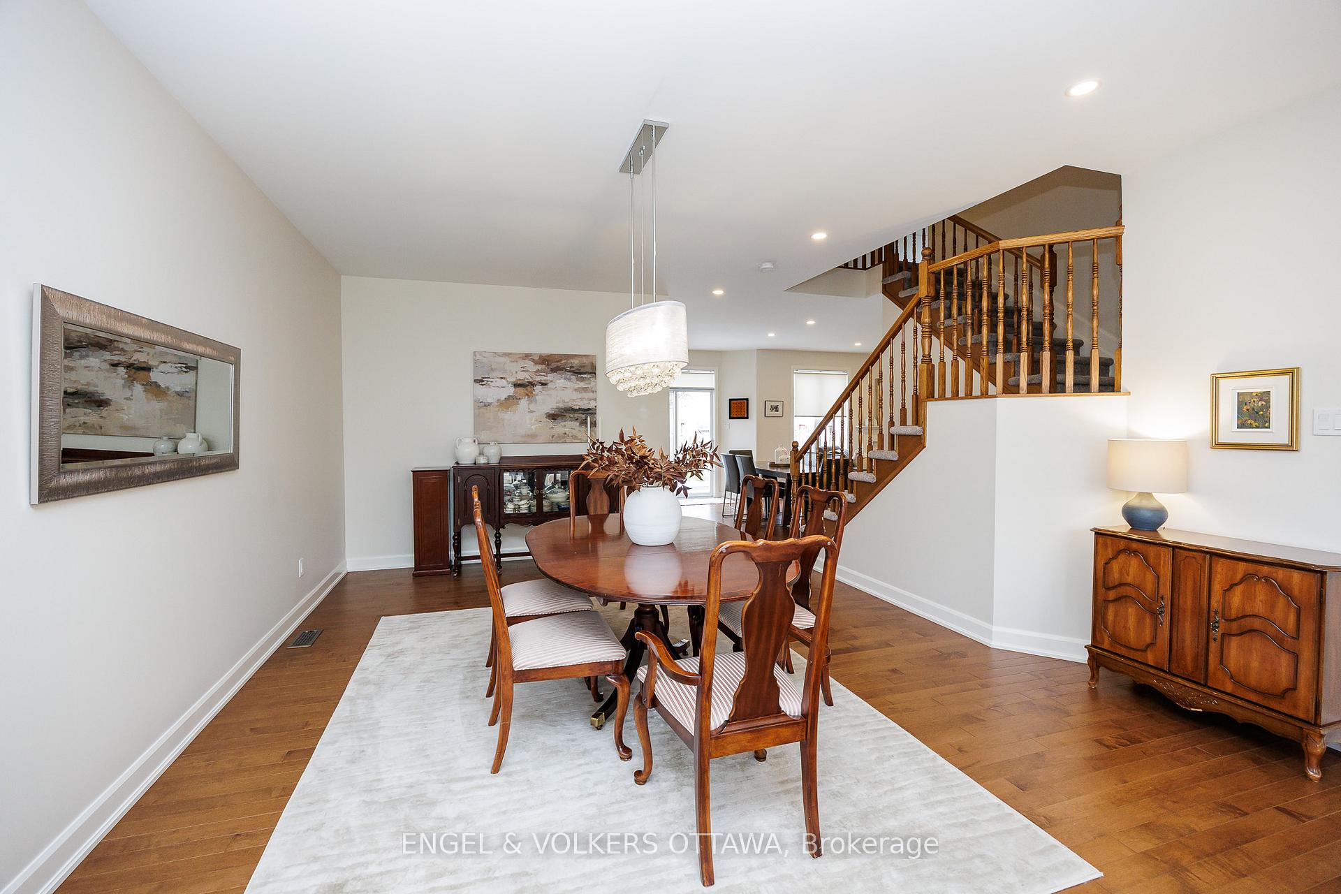 Photo 8 of 14 Rossan Street, Ottawa, Barrhaven East — HOMEH