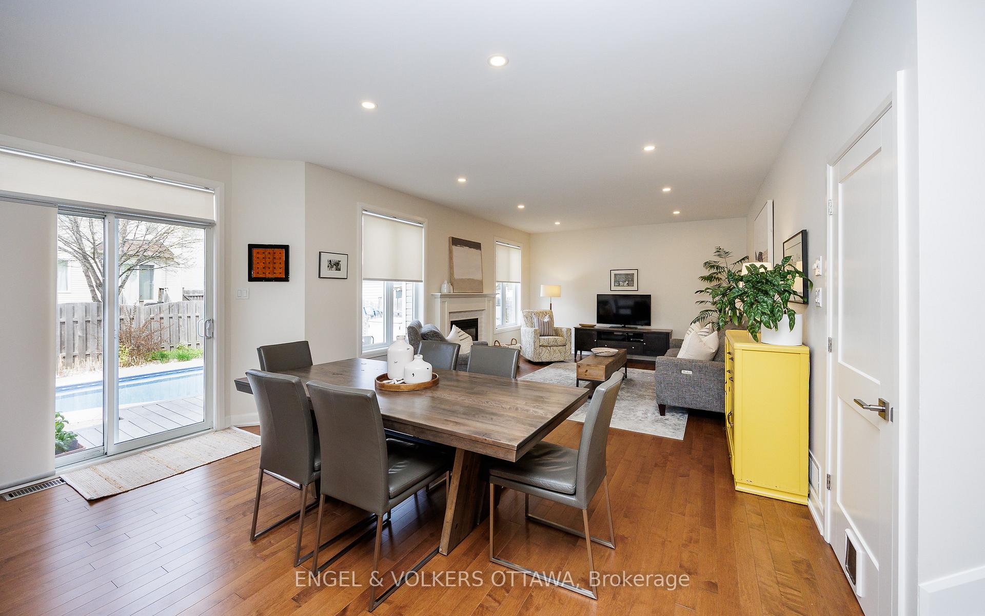 Photo 9 of 14 Rossan Street, Ottawa, Barrhaven East — HOMEH