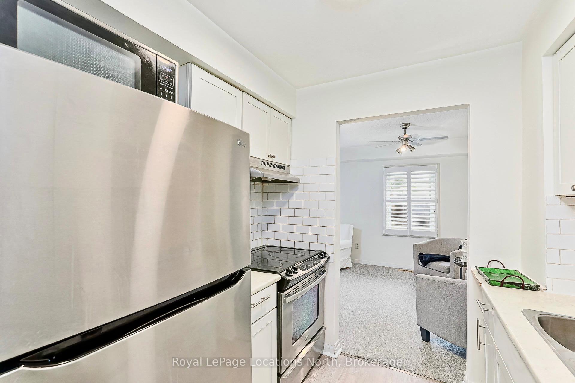 Photo 22 of 581 Tenth Street, Collingwood — HOMEH