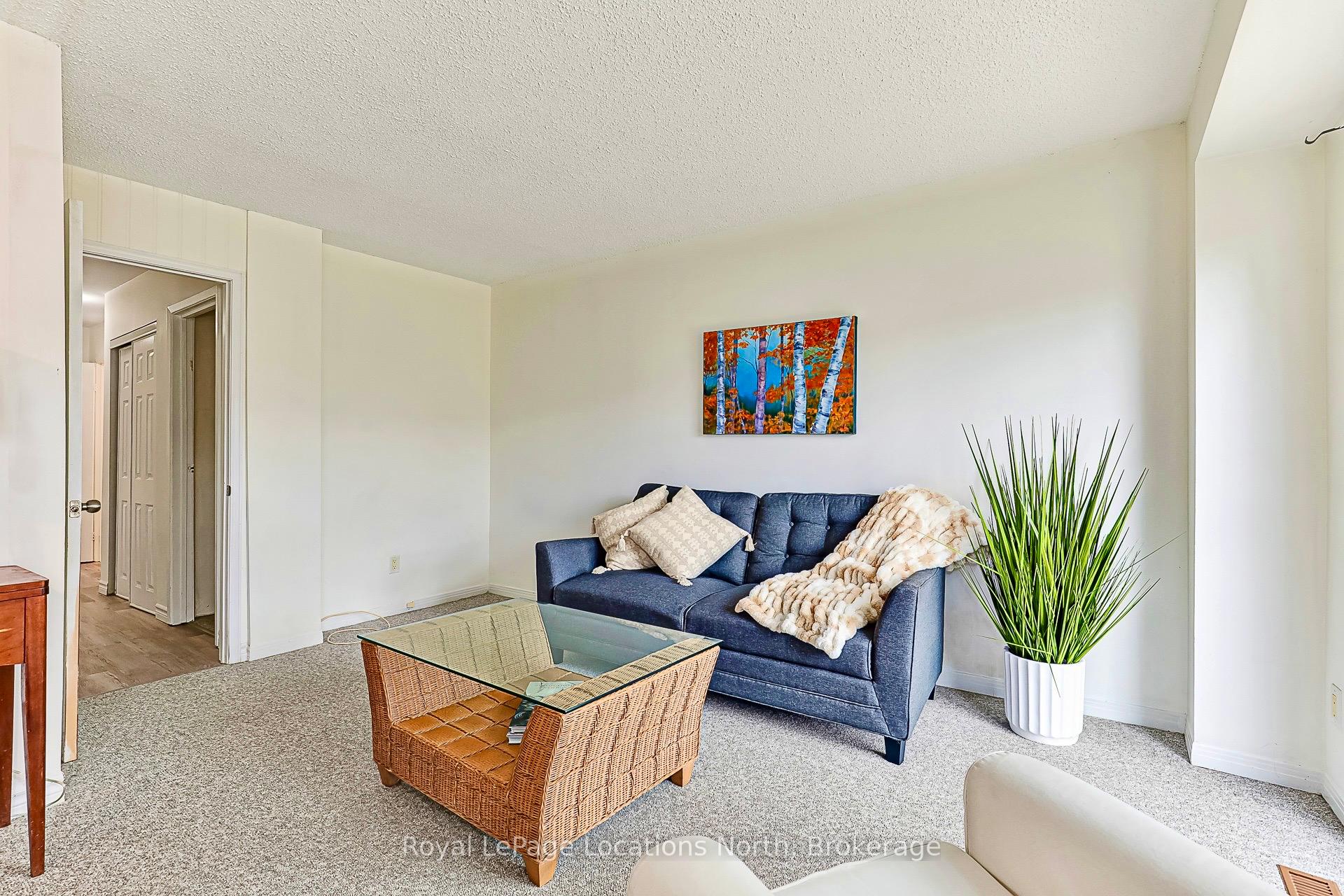 Photo 15 of 581 Tenth Street, Collingwood — HOMEH