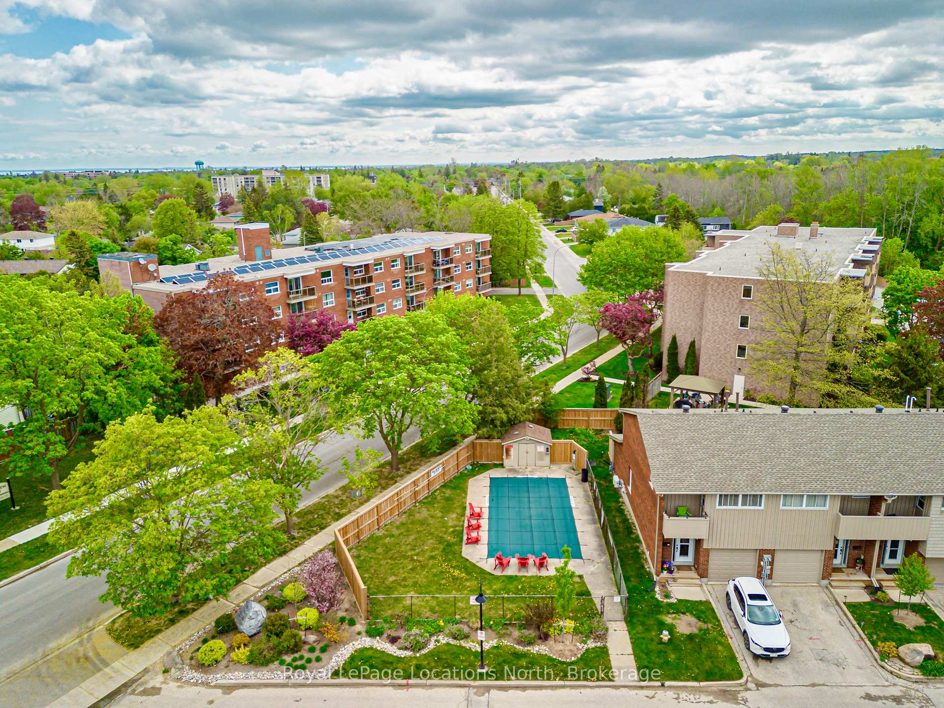 Photo 29 of 581 Tenth Street, Collingwood — HOMEH