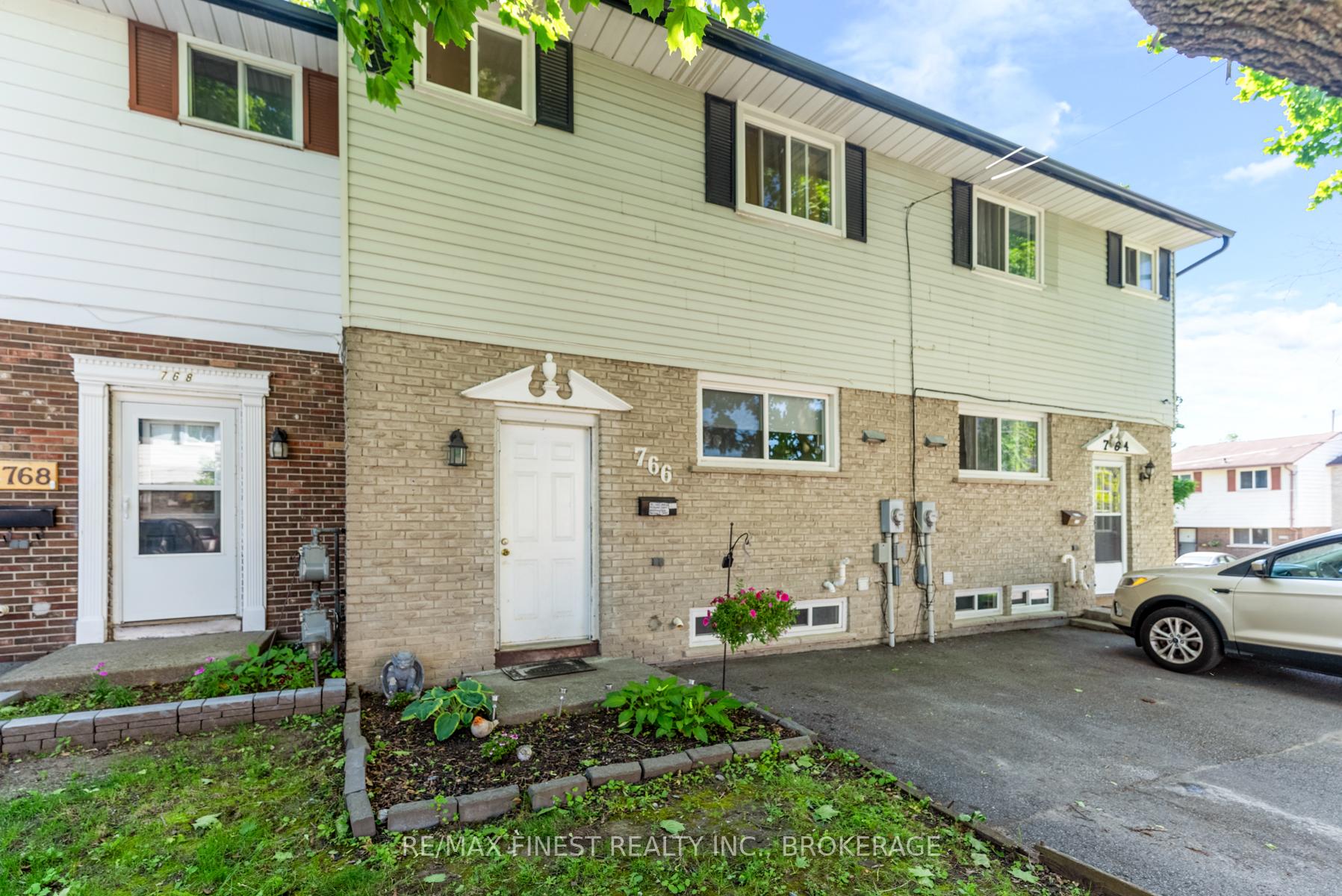 Photo 2 of 766 Ashwood Drive, Kingston — HOMEH