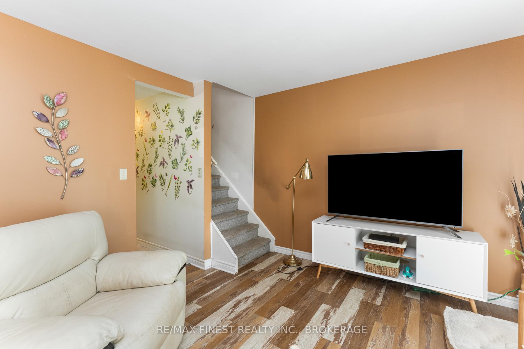Photo 26 of 766 Ashwood Drive, Kingston — HOMEH