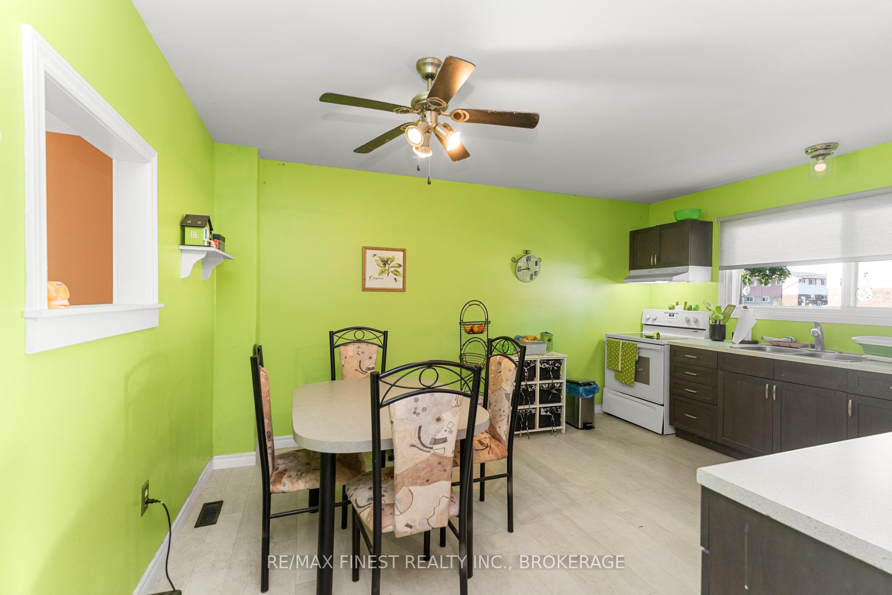 Photo 12 of 766 Ashwood Drive, Kingston — HOMEH